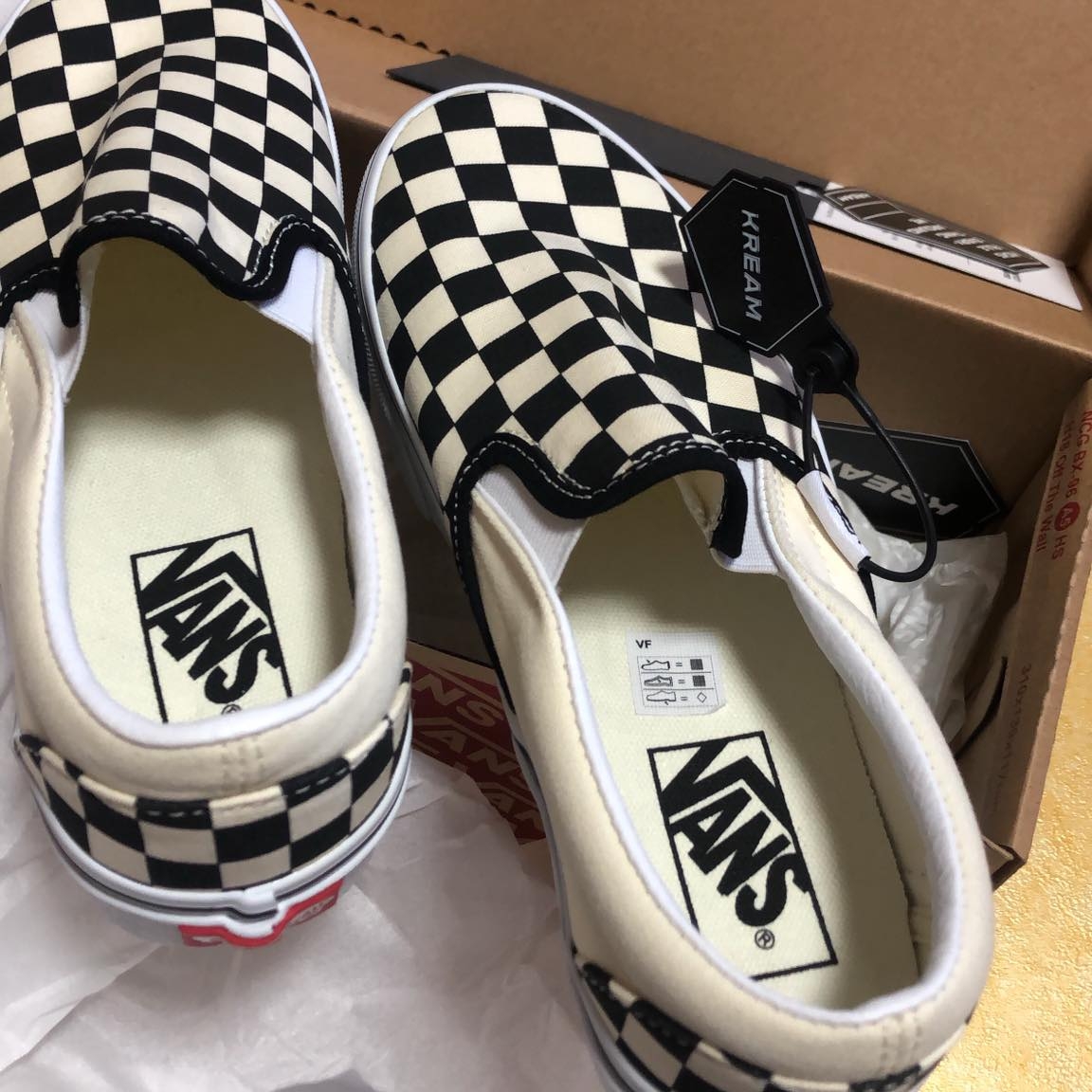Vans Slip-On Checkerboard 착용 스타일