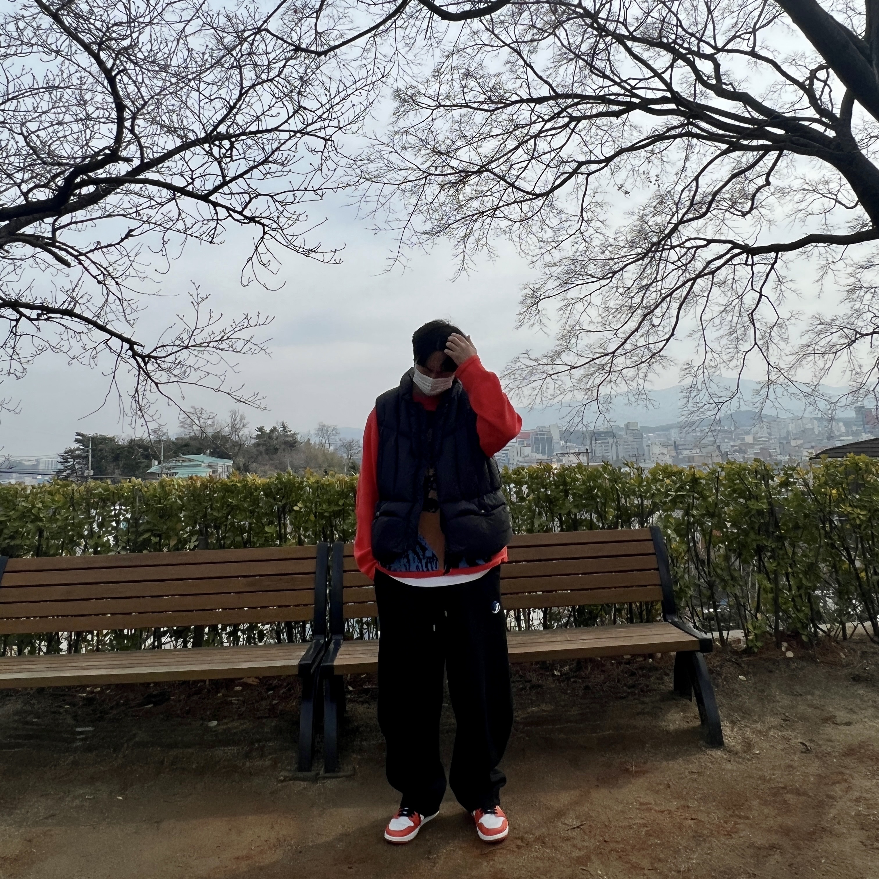 Zara x Ader Error Jogger Pants Black, Jordan 1 Low OG Starfish 착용 스타일 - 3