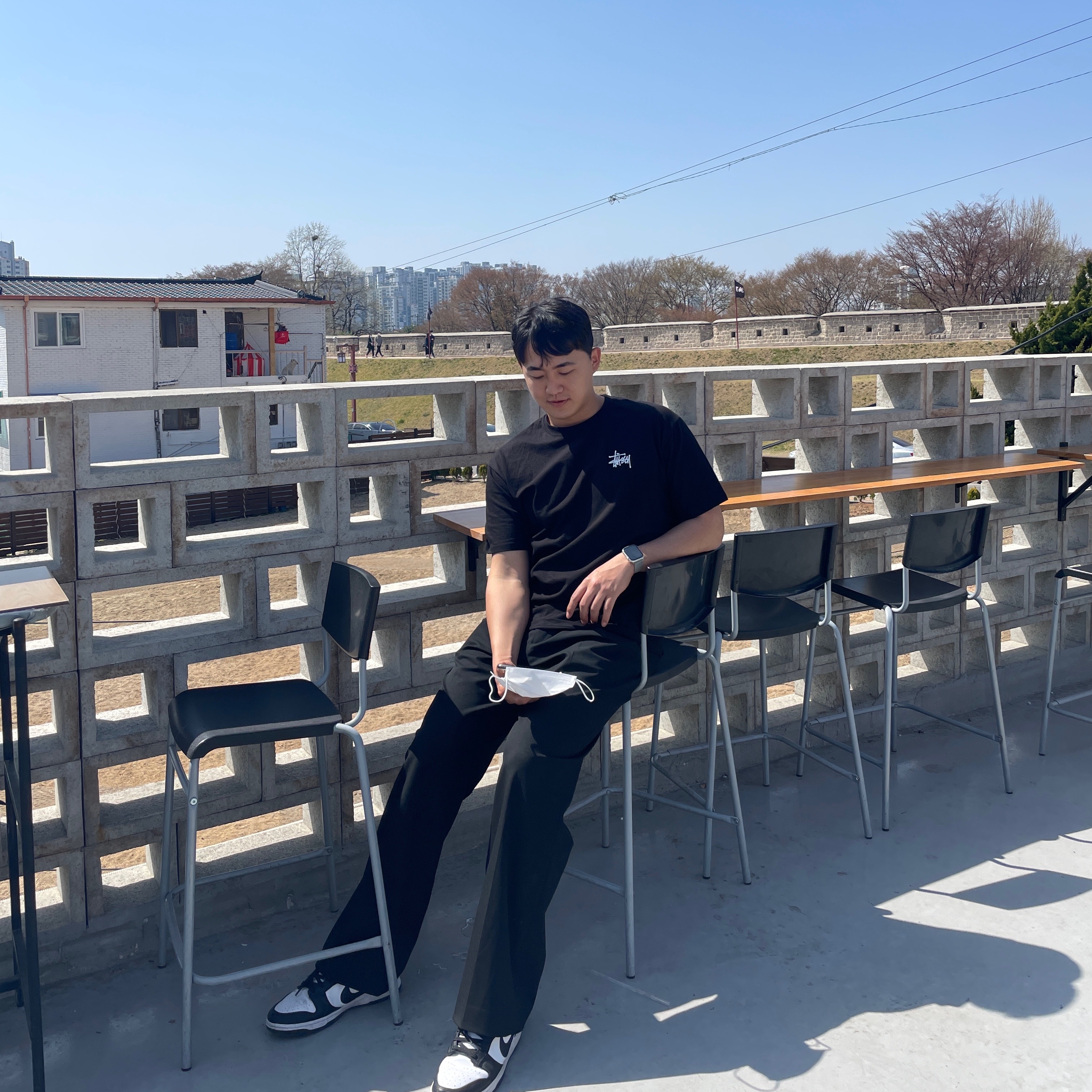 Stussy Basic Stussy T-Shirt Black 2022, Nike Dunk Low Retro Black 착용 스타일