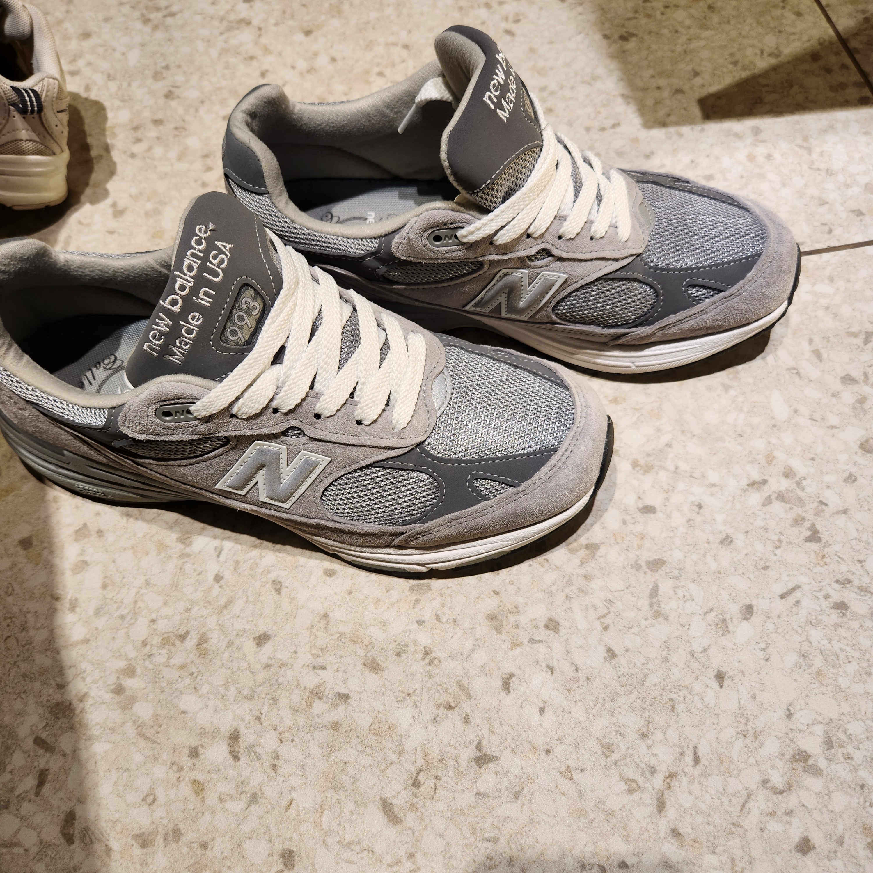 New Balance 993 Made in USA Grey - D Standard 착용 스타일 - 1
