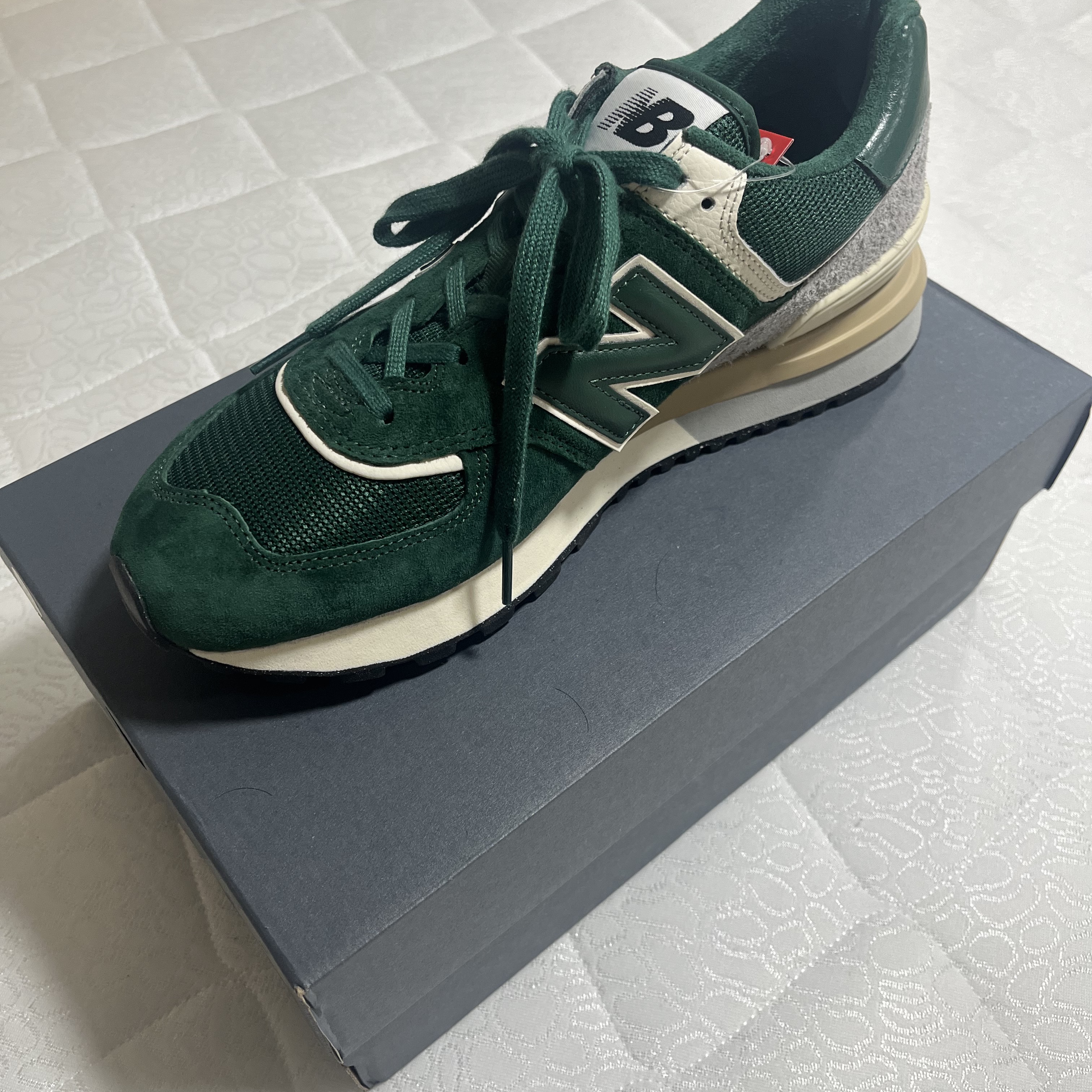 New Balance 574 Legacy Green 착용 스타일 - 2