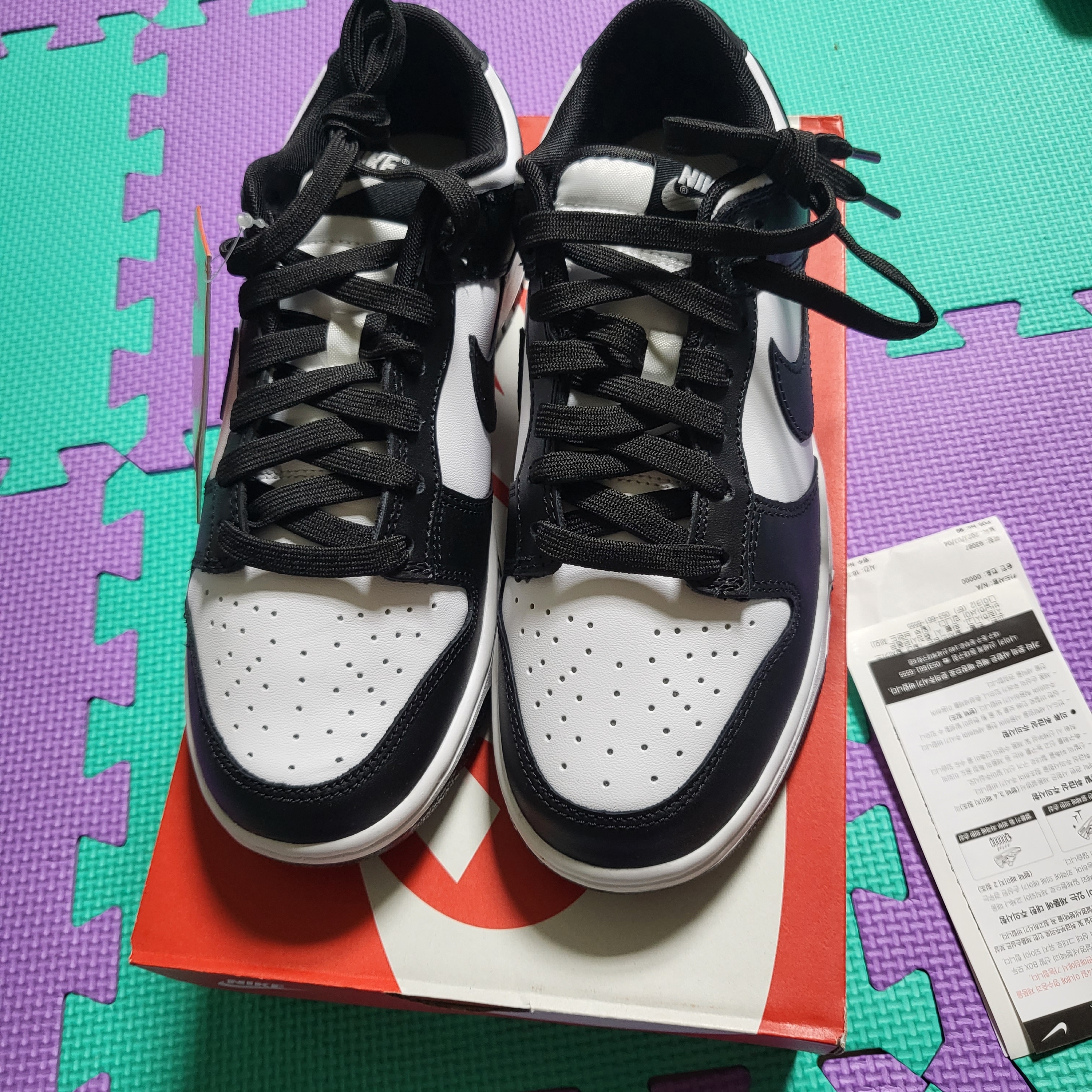 Nike Dunk Low Retro Black 착용 스타일 - 2