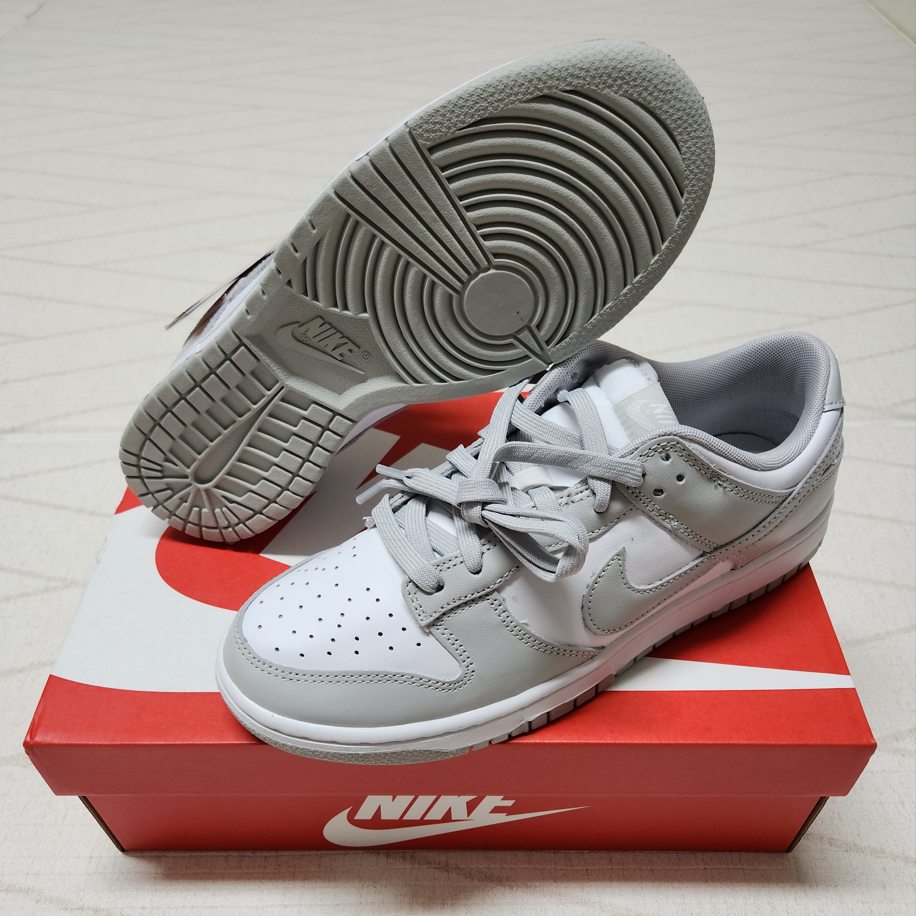 Nike Dunk Low Retro Grey Fog 착용 스타일 - 2