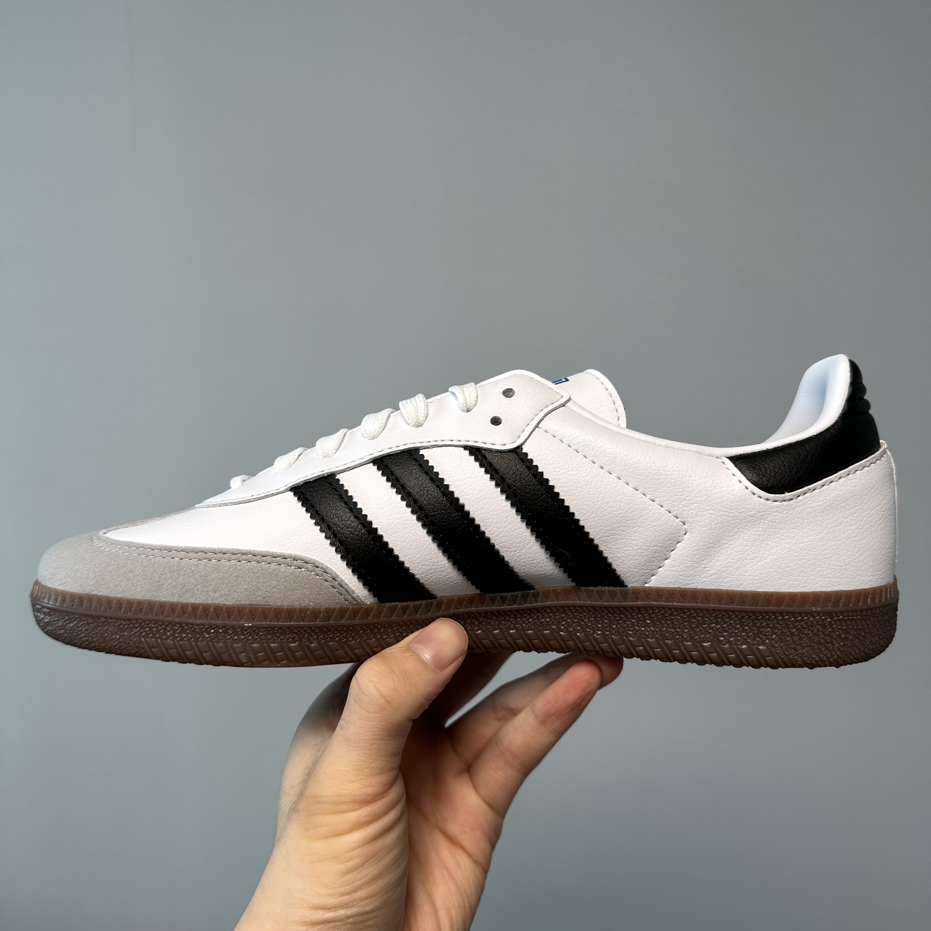 Adidas Samba Vegan White Black 착용 스타일 - 3