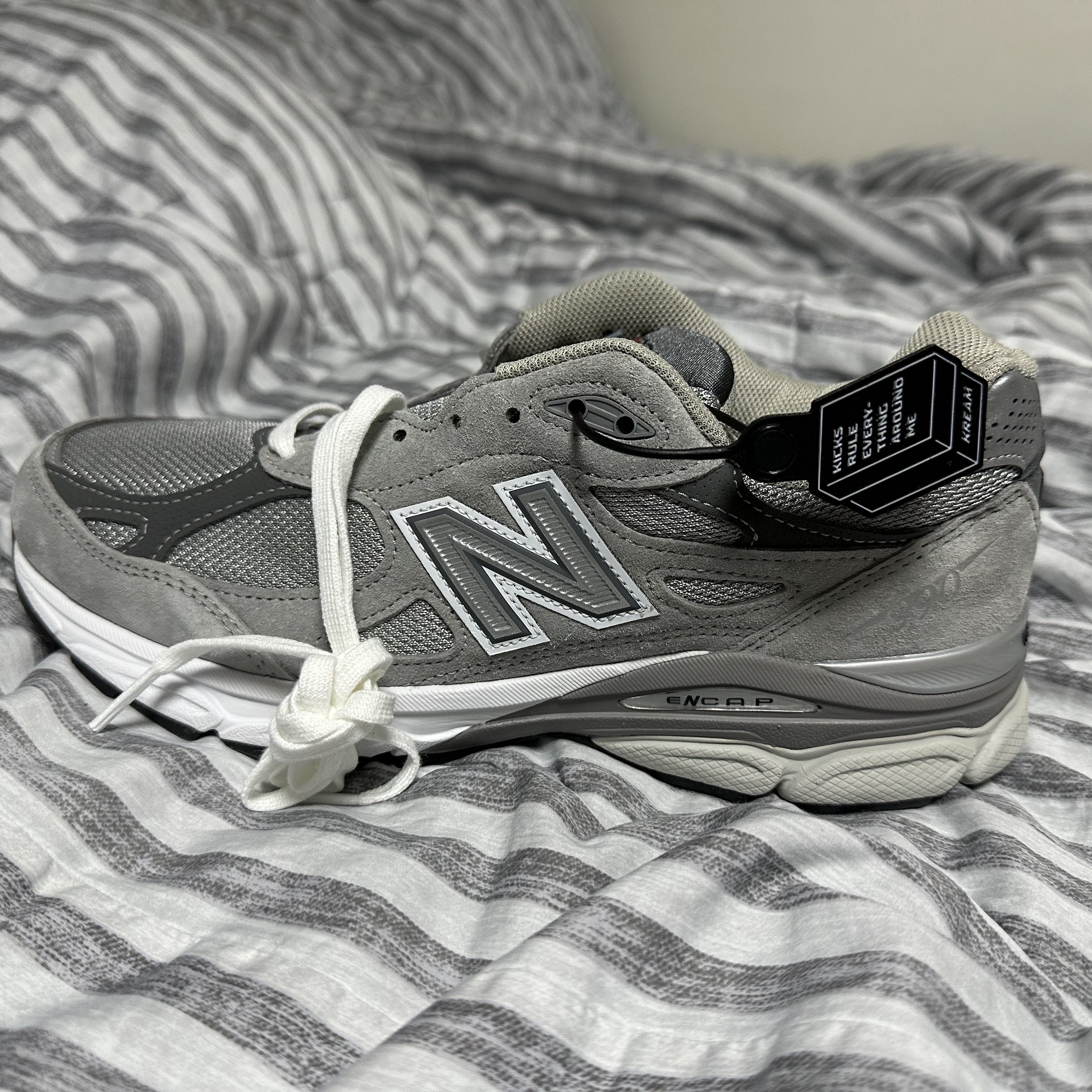 New Balance 990v3 Made in USA Grey - D Standard 착용 스타일