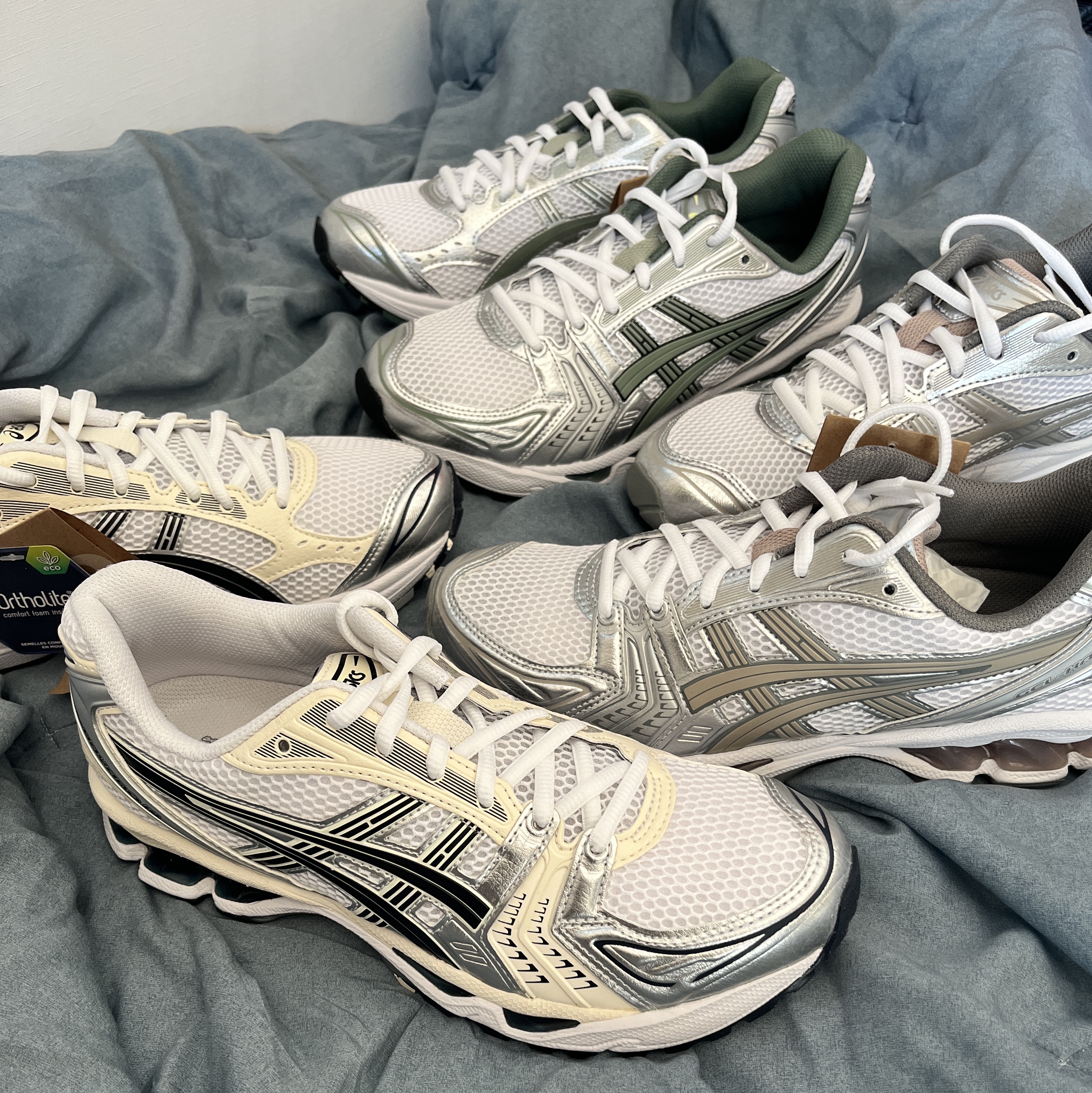 (W) Asics Gel-Kayano 14 White Midnight, (W) Asics Gel-Kayano 14 White Moonrock 착용 스타일 - 1