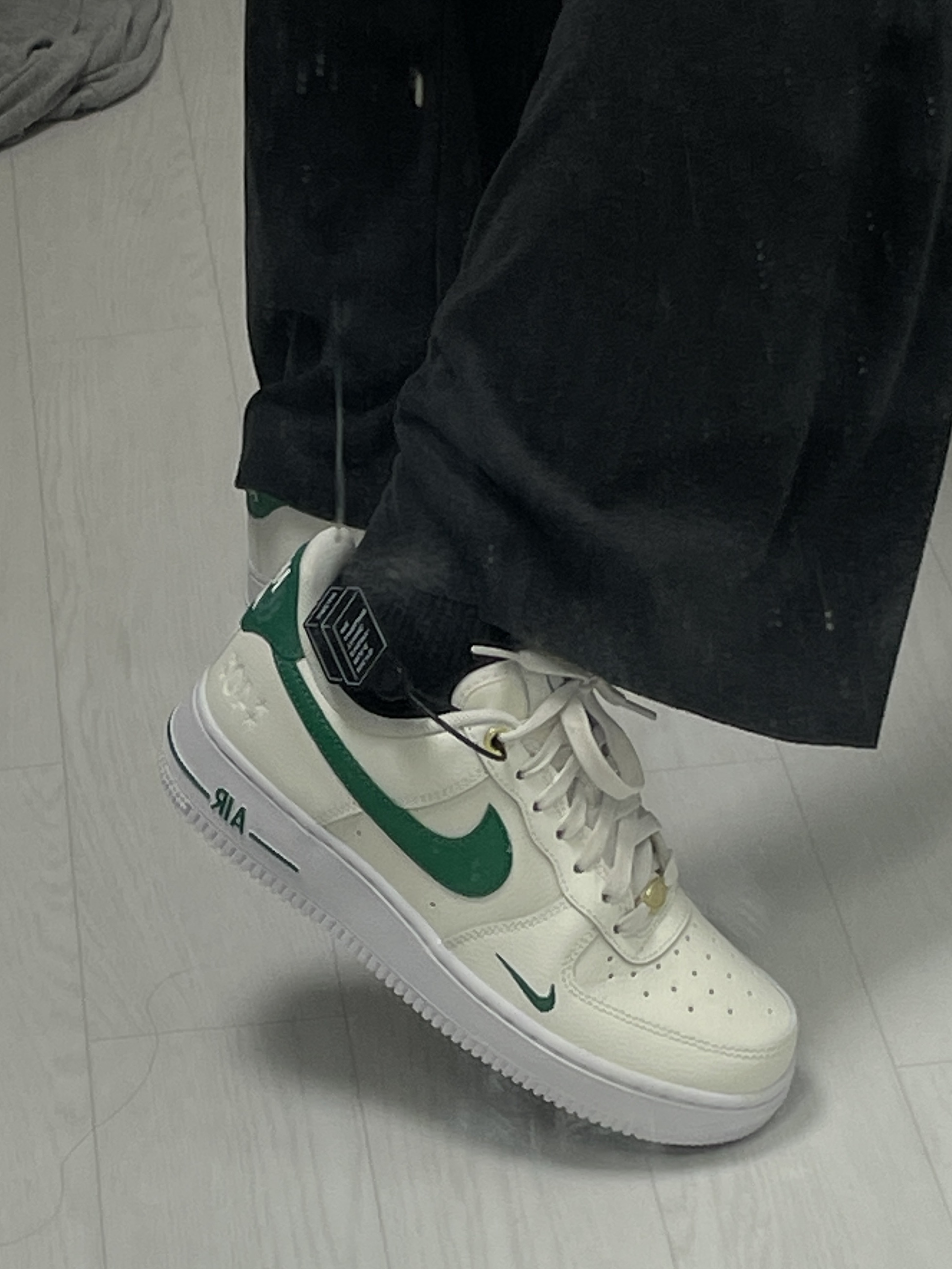 (W) Nike Air Force 1 '07 SE 40th Anniversary Join Forces Sail Malachite 착용 스타일 - 2