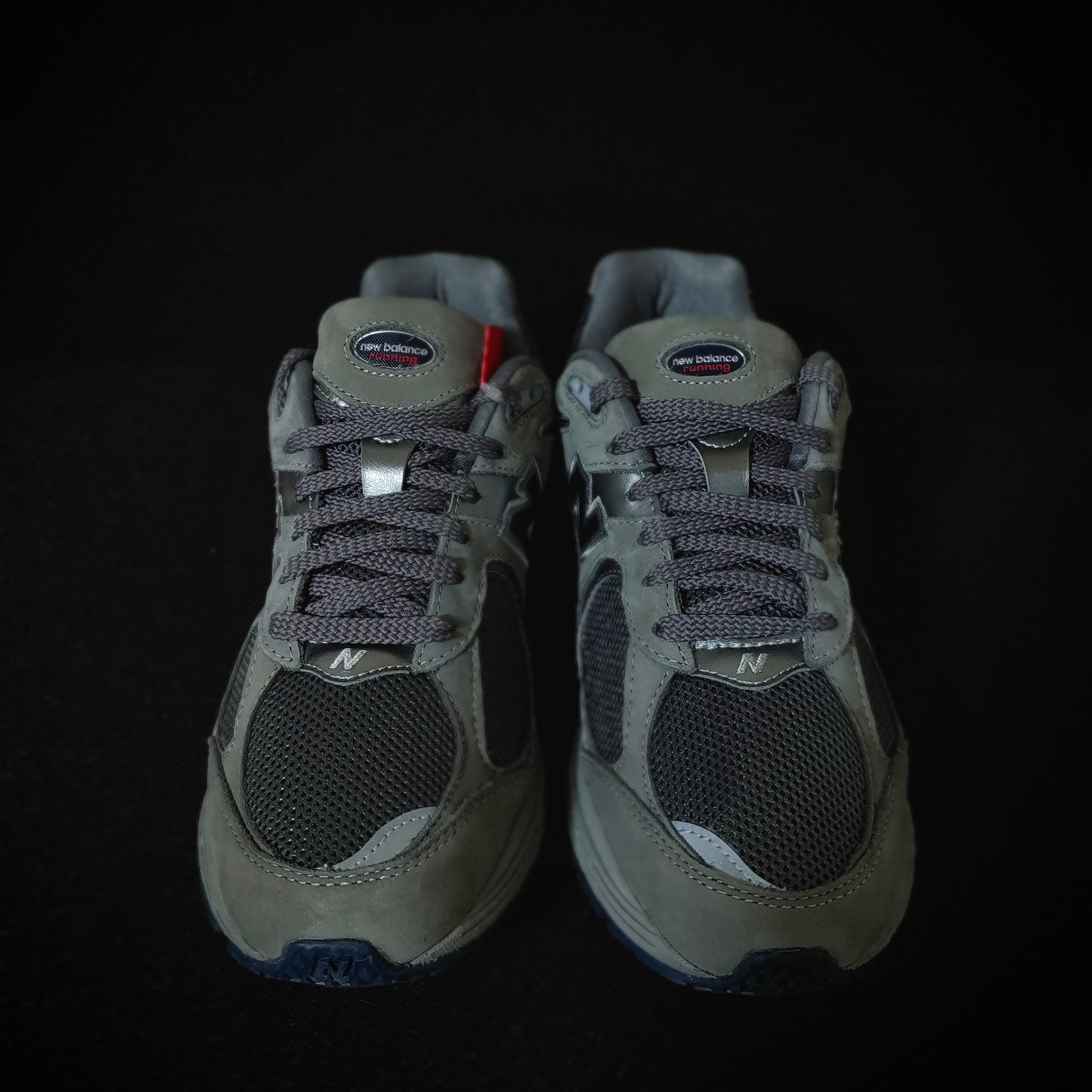 New Balance 2002R Gray 착용 스타일 - 1