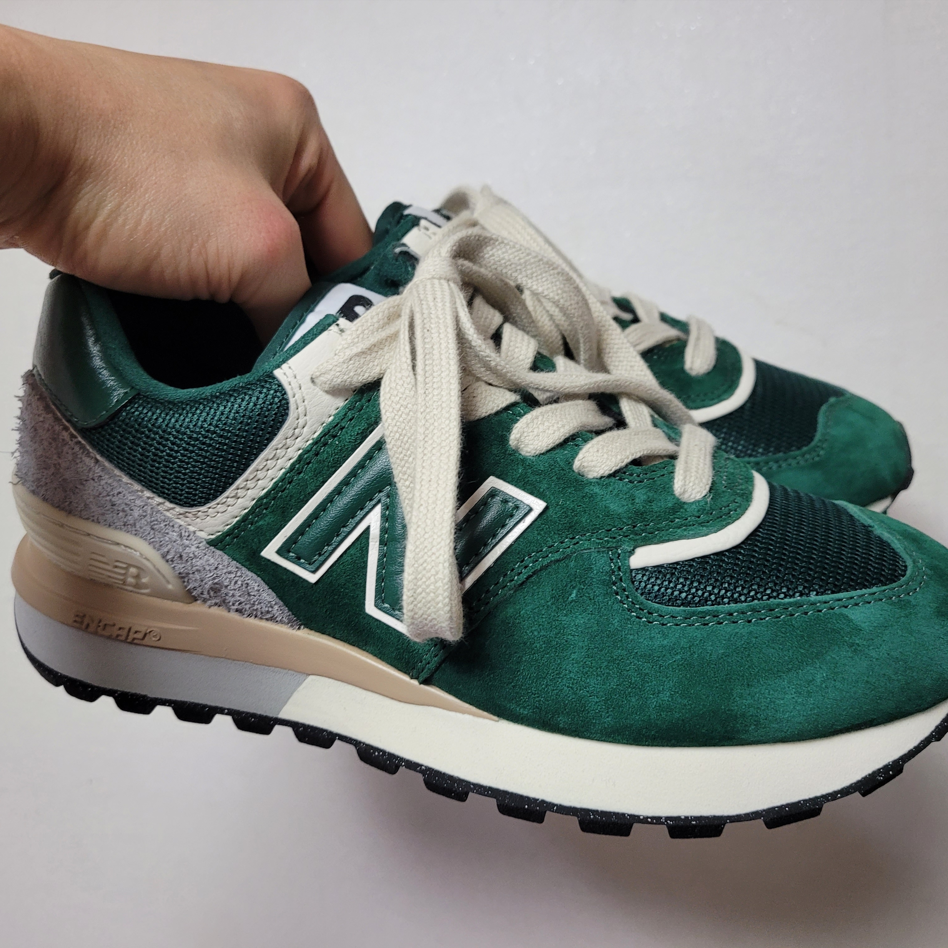 New Balance 574 Legacy Green 착용 스타일 - 2