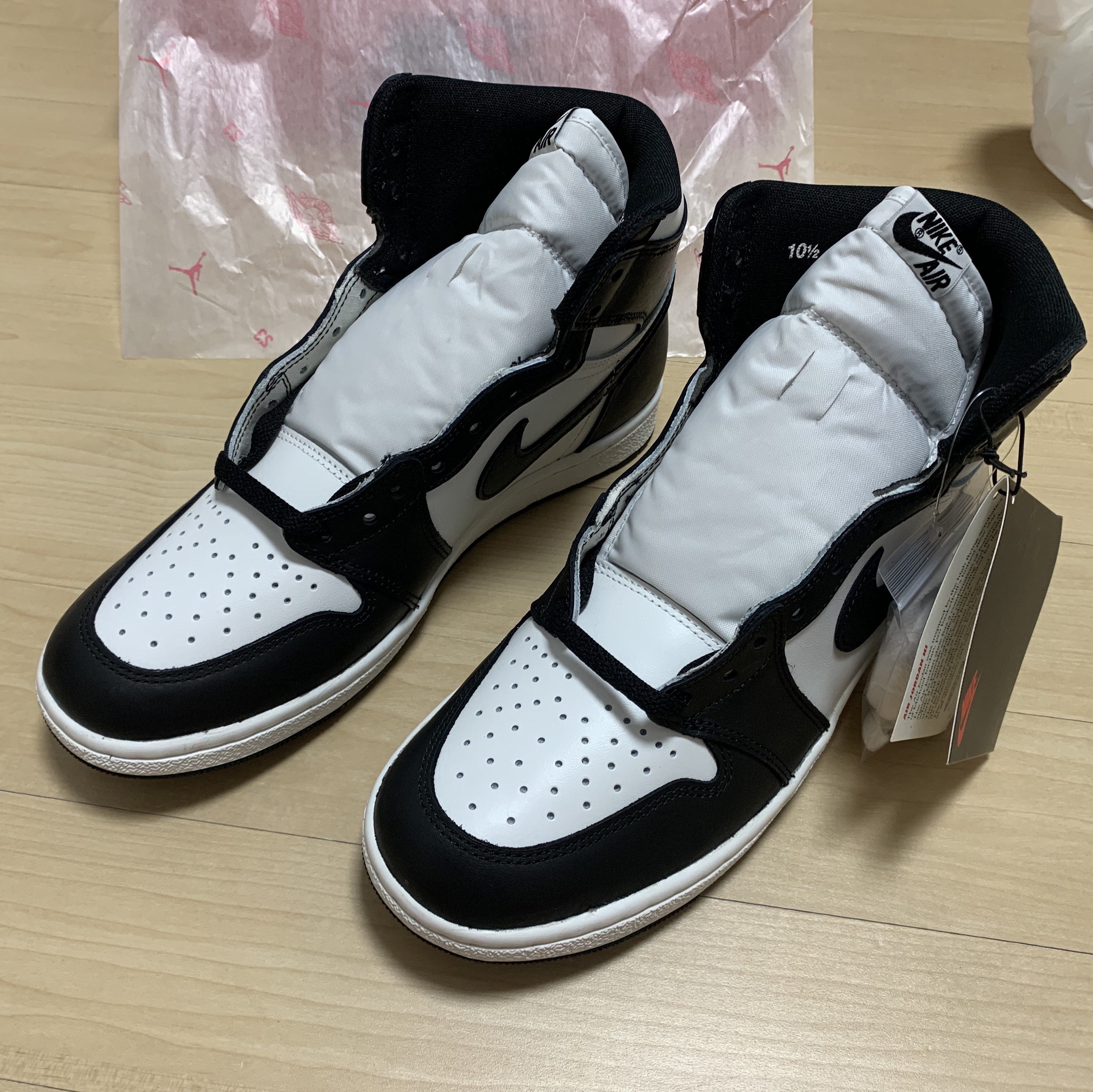 Jordan 1 High 85 Black White 착용 스타일