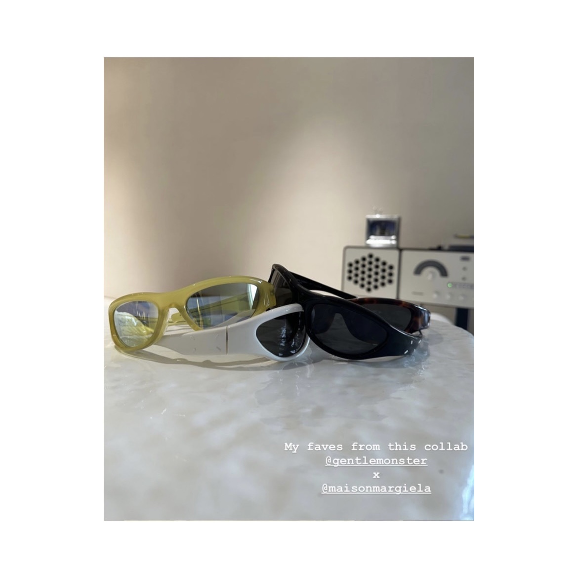 Gentle Monster x Maison Margiela MM003 Yellow Blue Mirror 착용 스타일 - 3