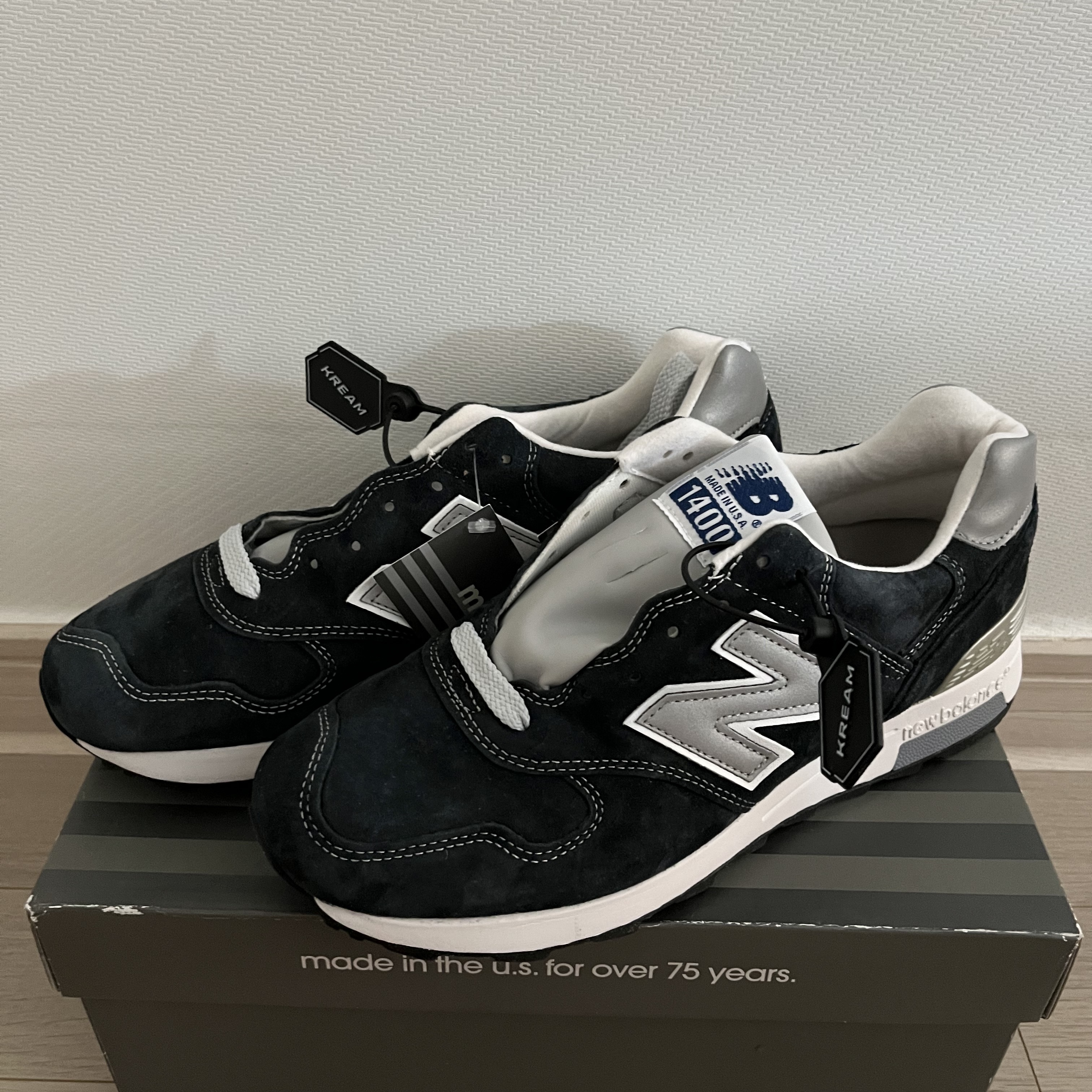 New Balance 1400 Made in USA Navy 착용 스타일