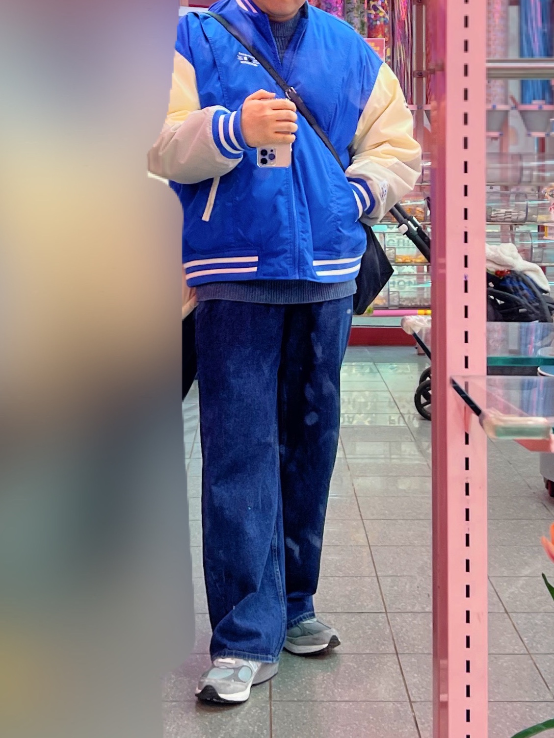Converse x Ader Error Shapes Varsity Jacket Cobalt, Converse x Ader Error Chuck 70 High White 착용 스타일 - 3