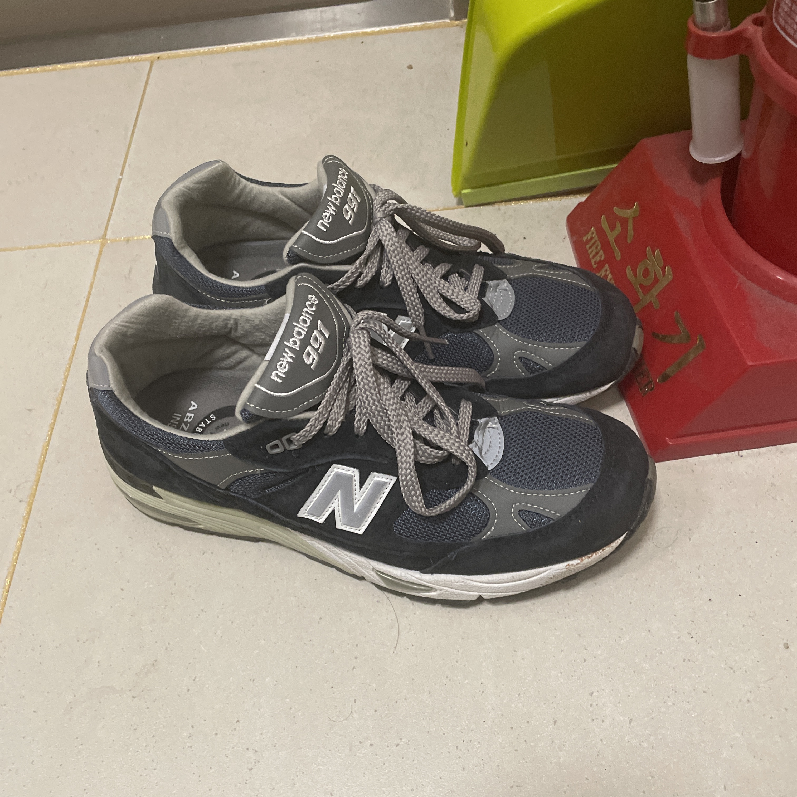 New Balance 991 Made in UK Navy 착용 스타일