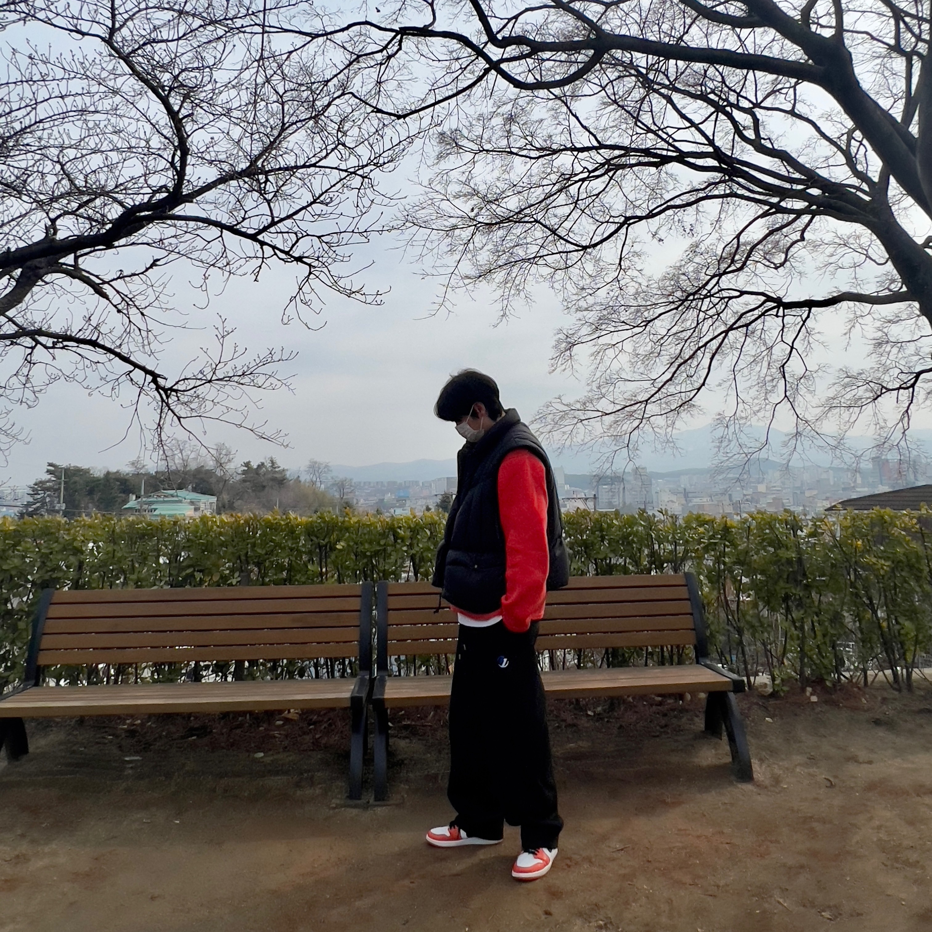 Zara x Ader Error Jogger Pants Black, Jordan 1 Low OG Starfish 착용 스타일 - 1