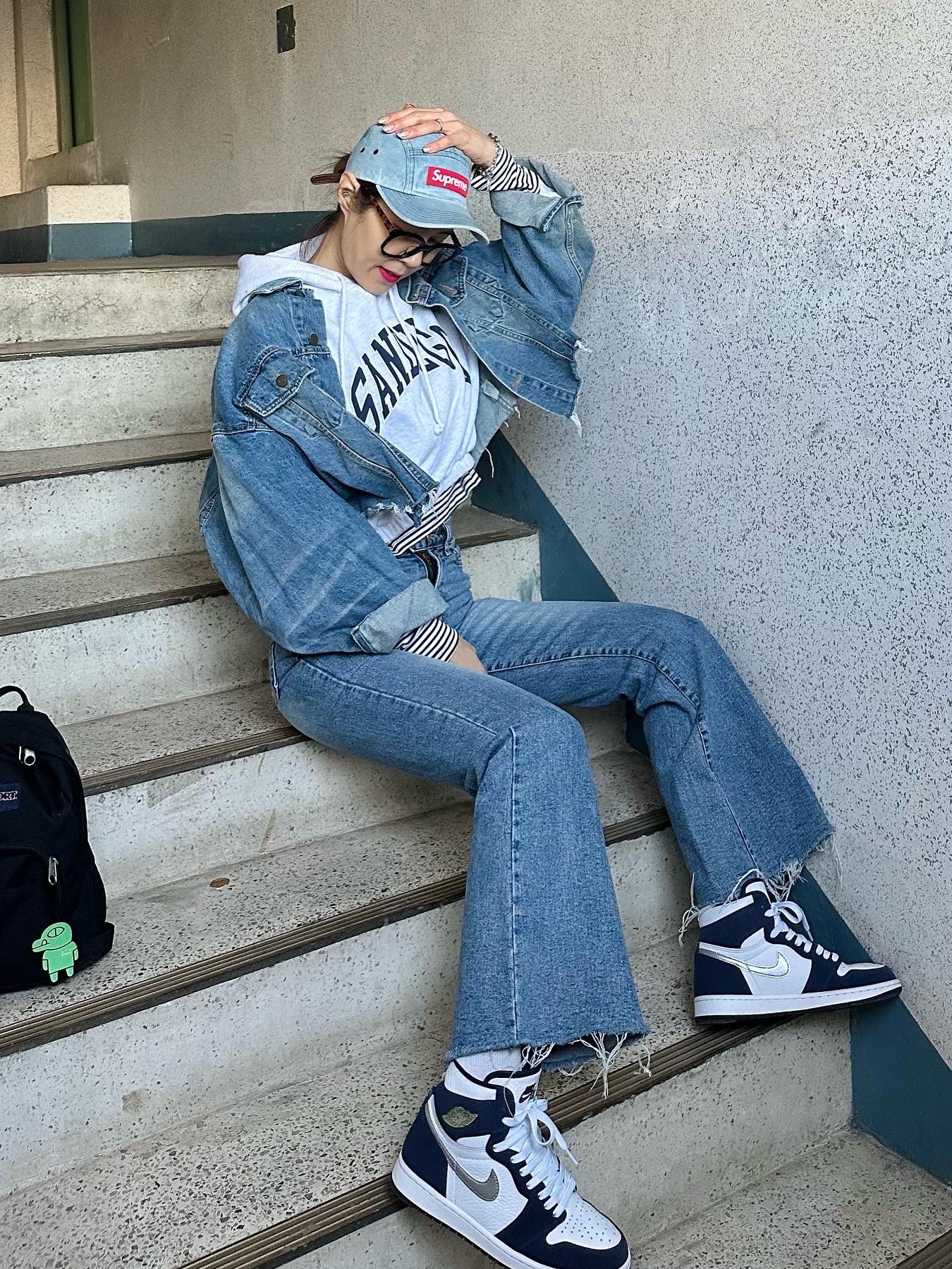 Jordan 1 Retro High OG CO.JP Midnight Navy, Supreme Washed Chino Twill Camp Cap Denim - 21FW 착용 스타일 - 1