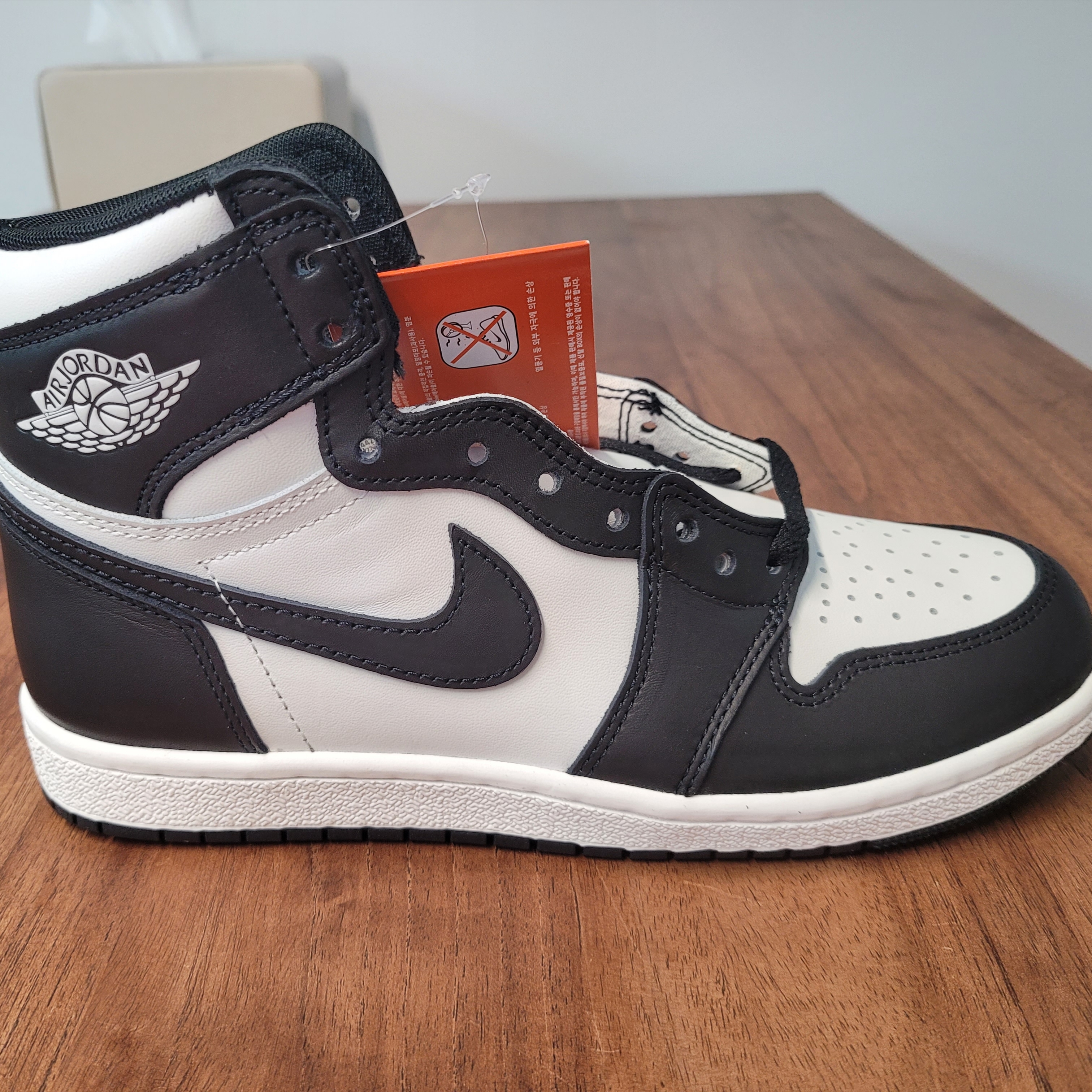 Jordan 1 High 85 Black White 착용 스타일 - 2