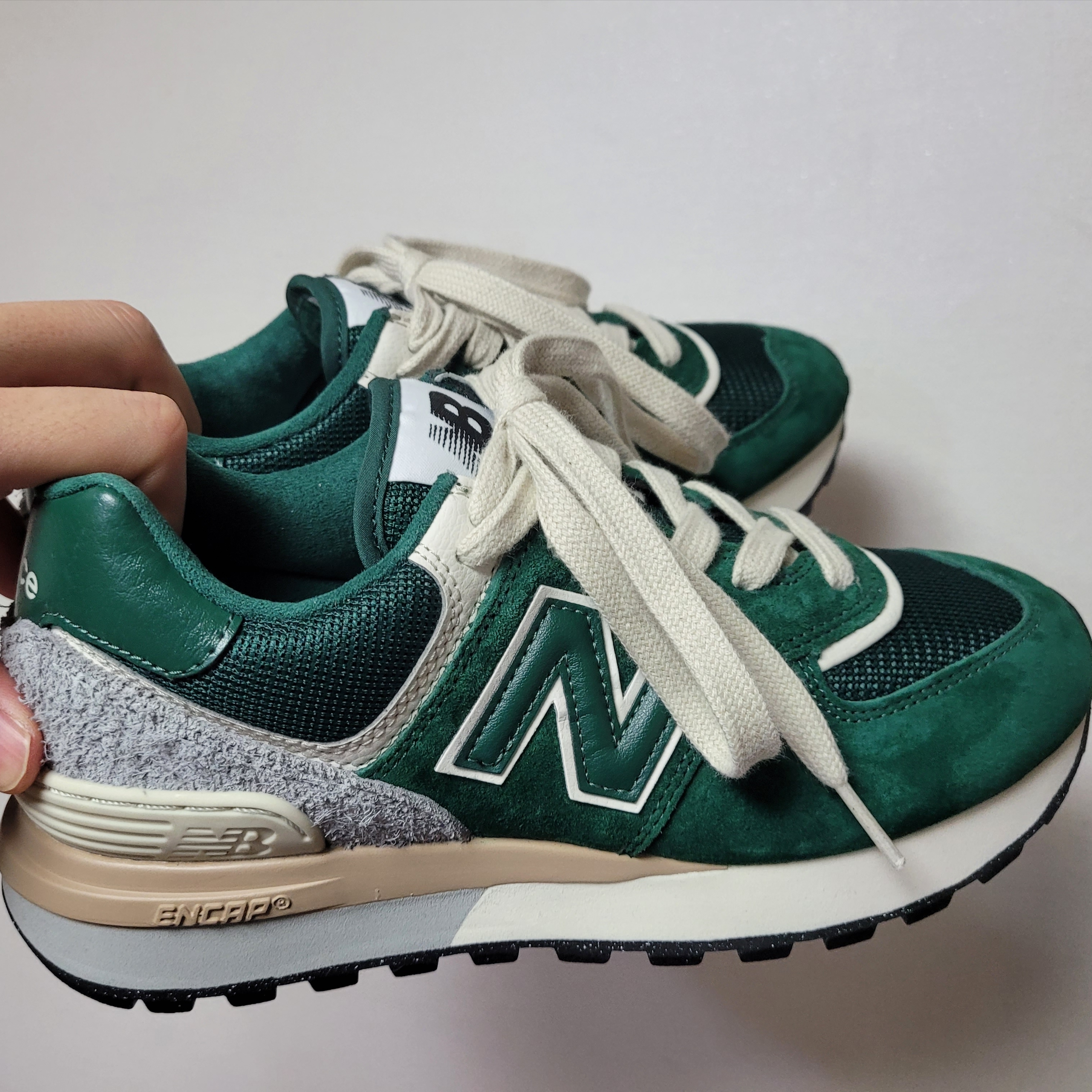 New Balance 574 Legacy Green 착용 스타일 - 3
