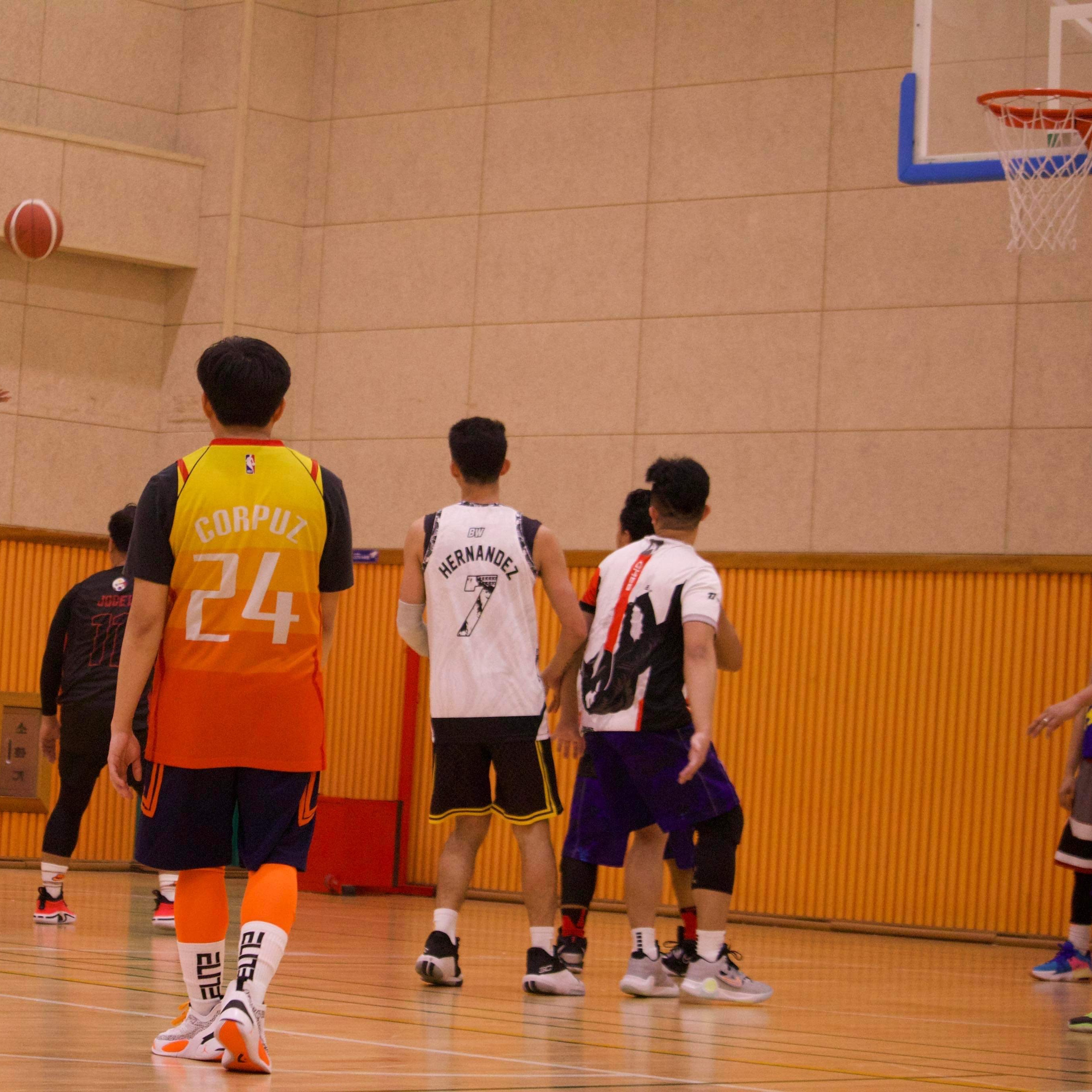 Jordan Luka 1 PF White Total Orange 착용 스타일 - 3