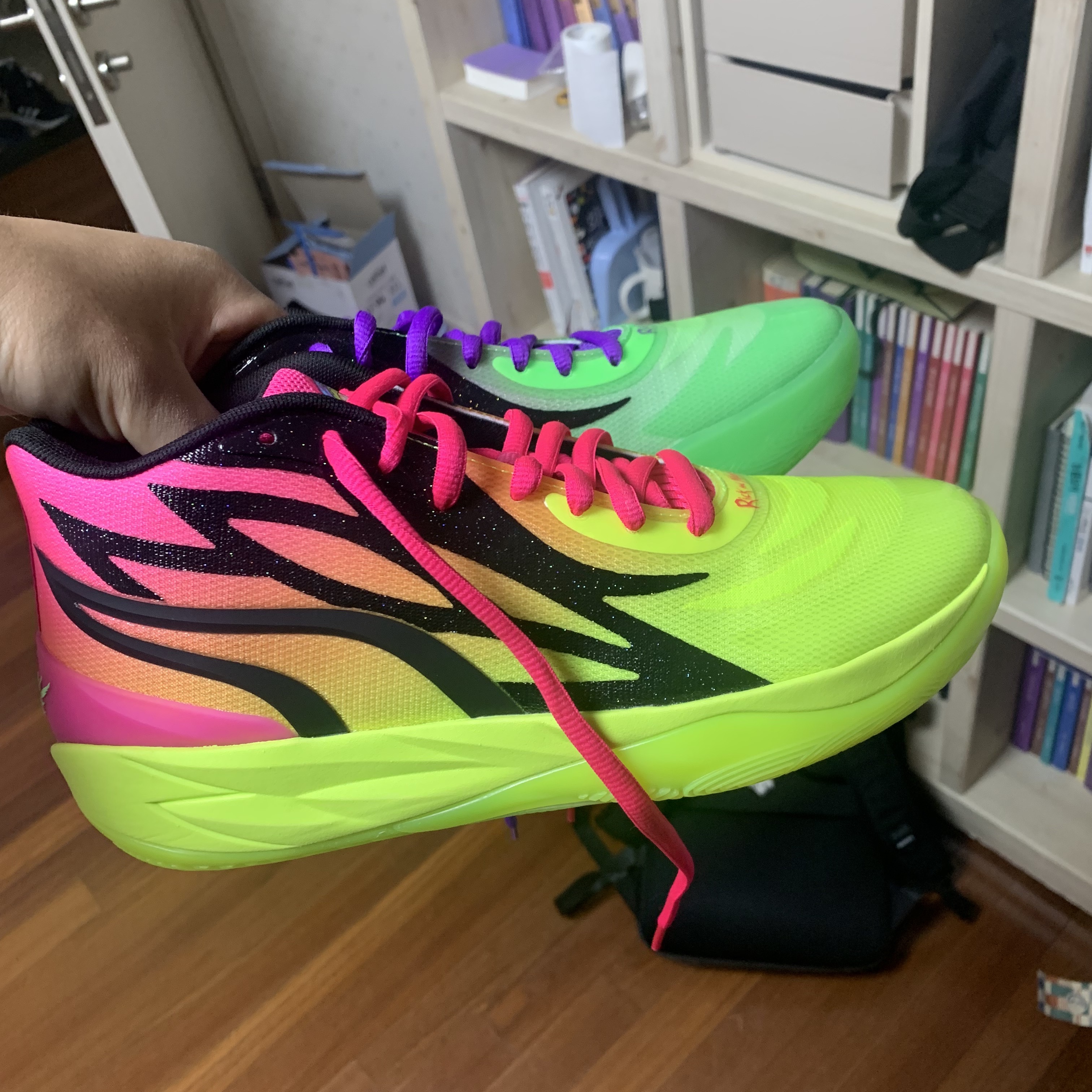 Puma x Rick & Morty MB.02 Lamelo Ball Safety Yellow Elektro Green 착용 스타일