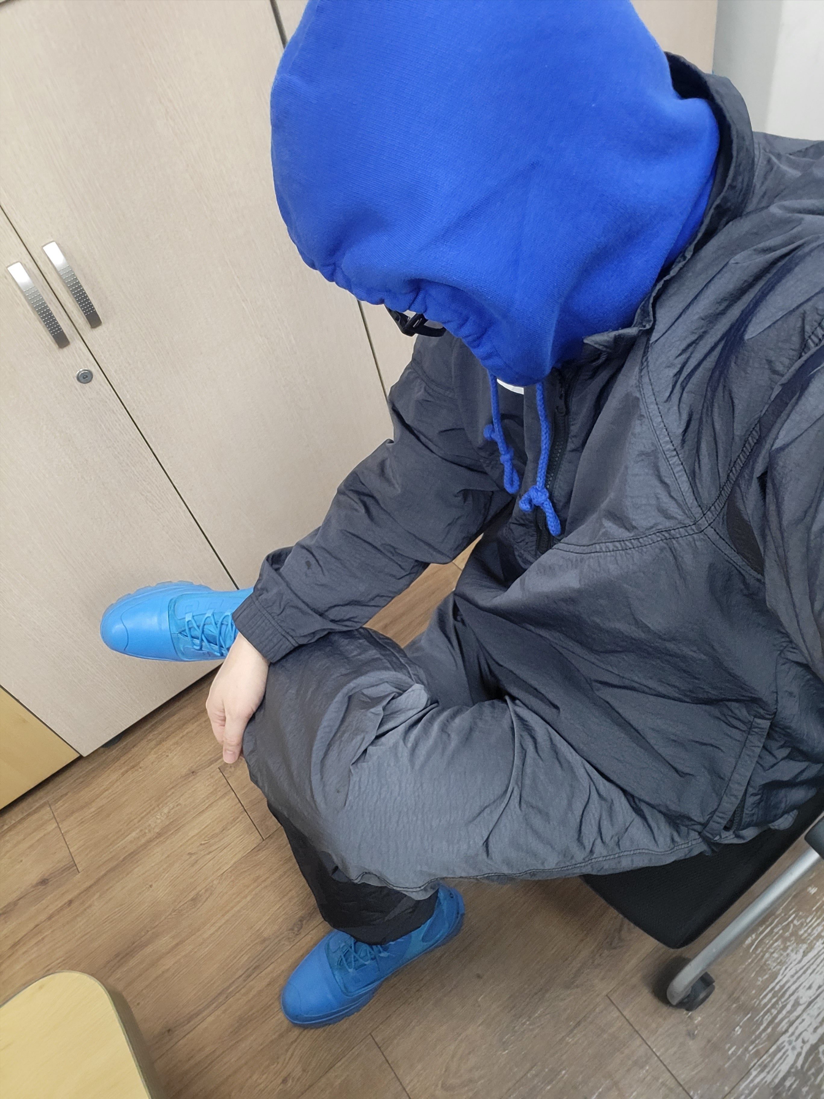 Nike x Stussy Windrunner Jacket Off Noir, Nike x Stussy Beach Pants Off Noir 착용 스타일