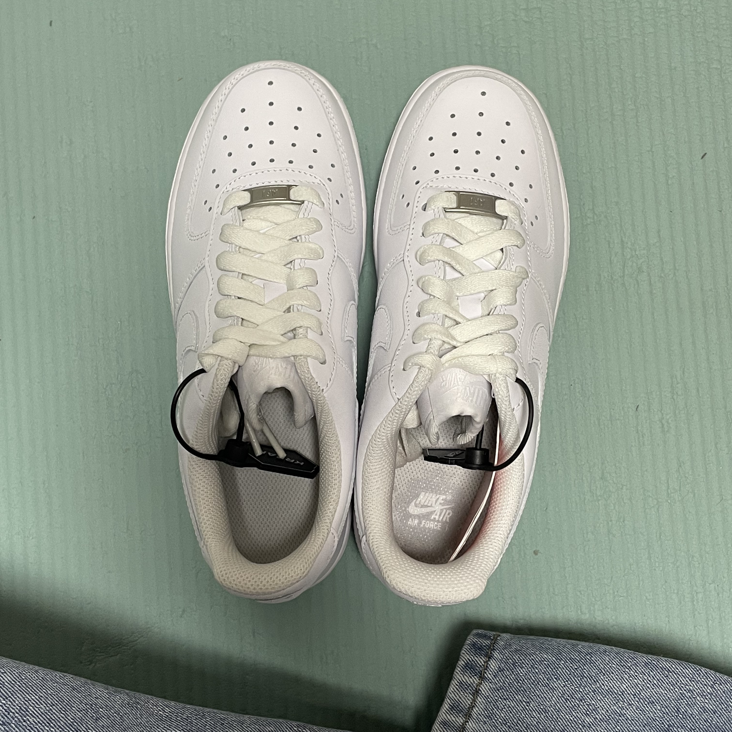 (W) Nike Air Force 1 '07 Low White 착용 스타일 - 3