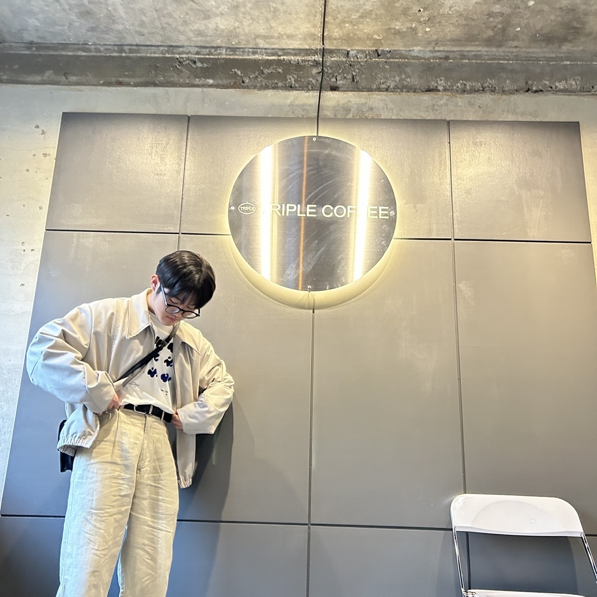 Nike x Peaceminusone Kwondo1 White, Zara x Ader Error Graphic Long Sleeve T-Shirt Scratch White 착용 스타일 - 2