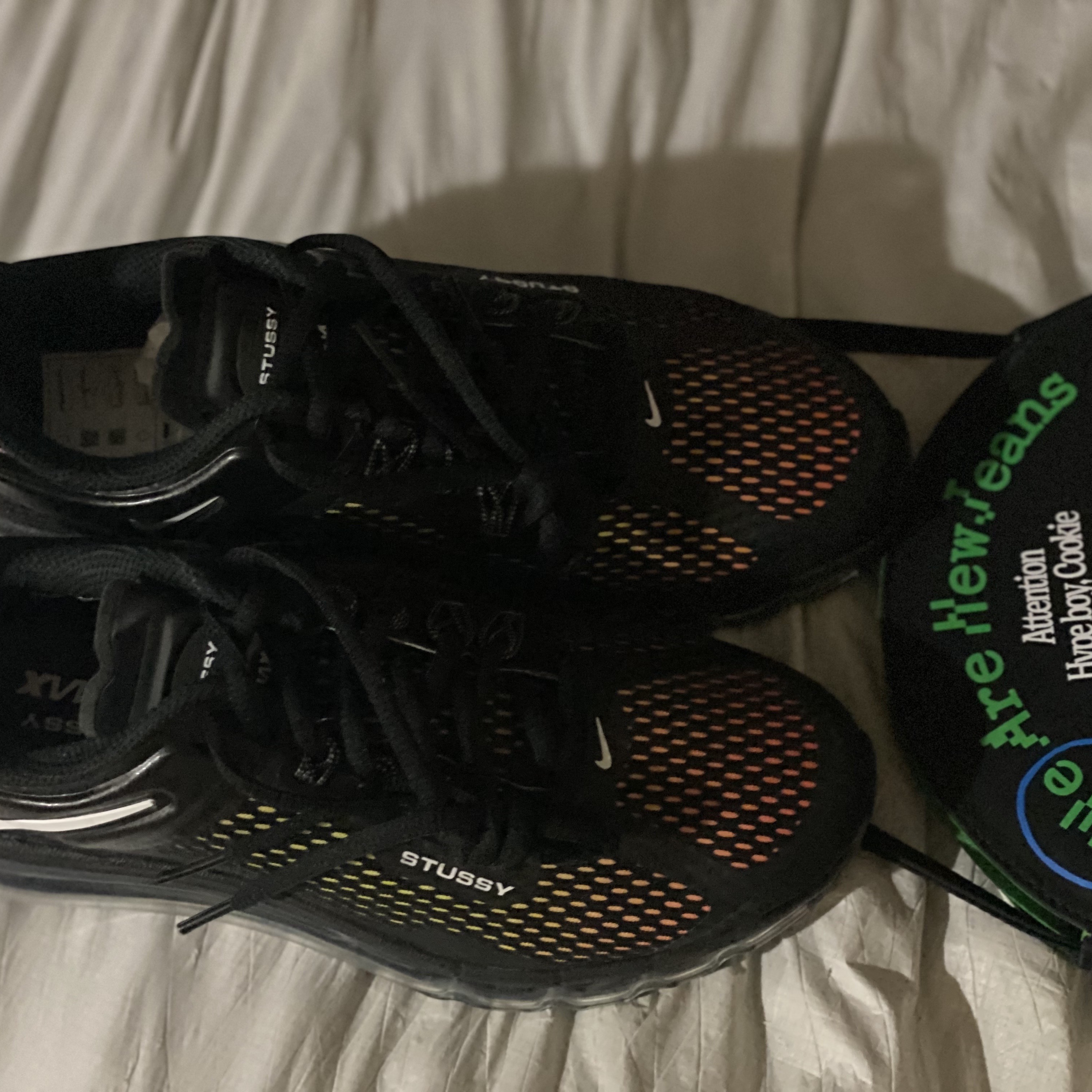 Nike x Stussy Air Max 2013 Black, NewJeans 1st EP New Jeans Limited Edition (Black Ver.) 착용 스타일 - 4