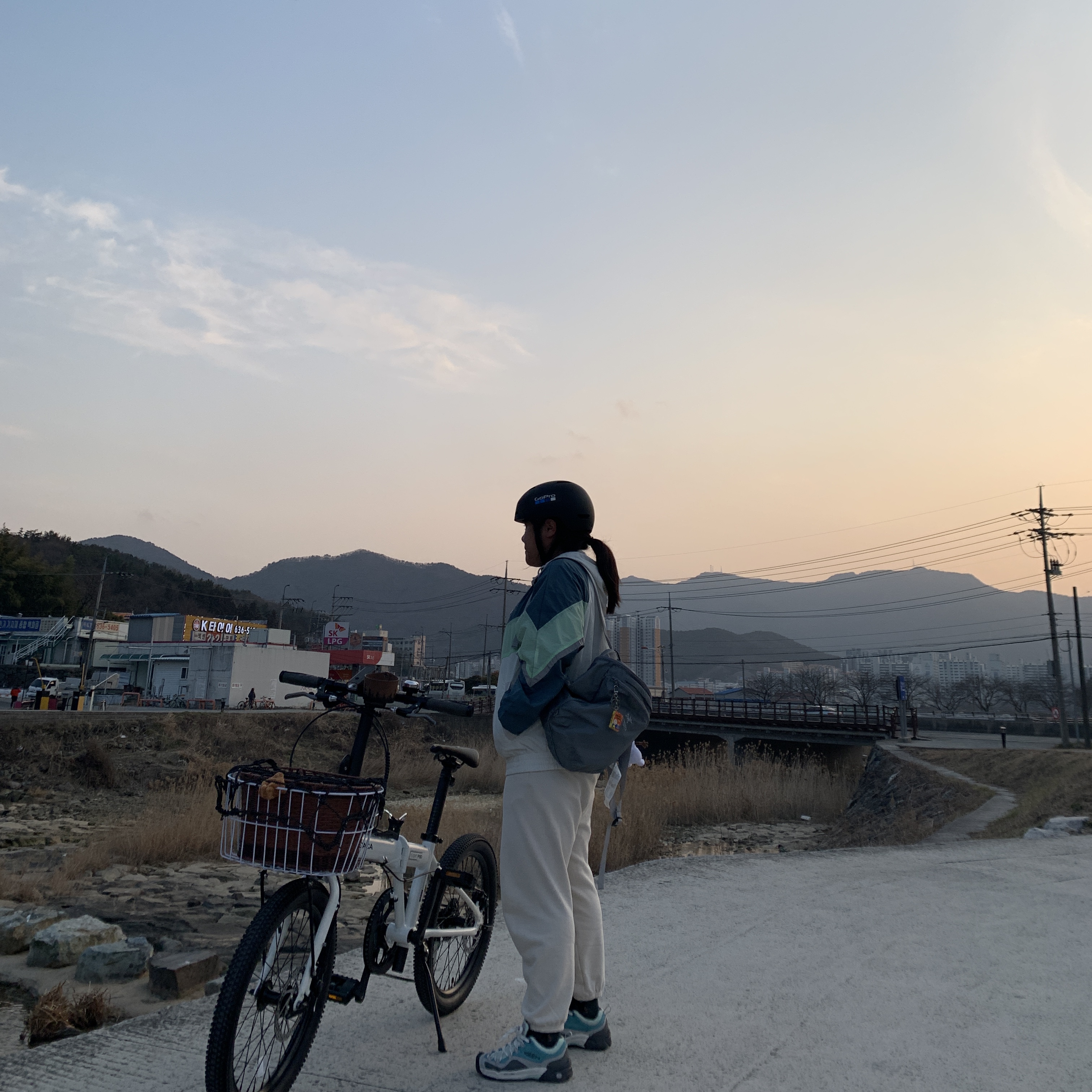 Arc'teryx Index 15 Backpack Binary 착용 스타일 - 2