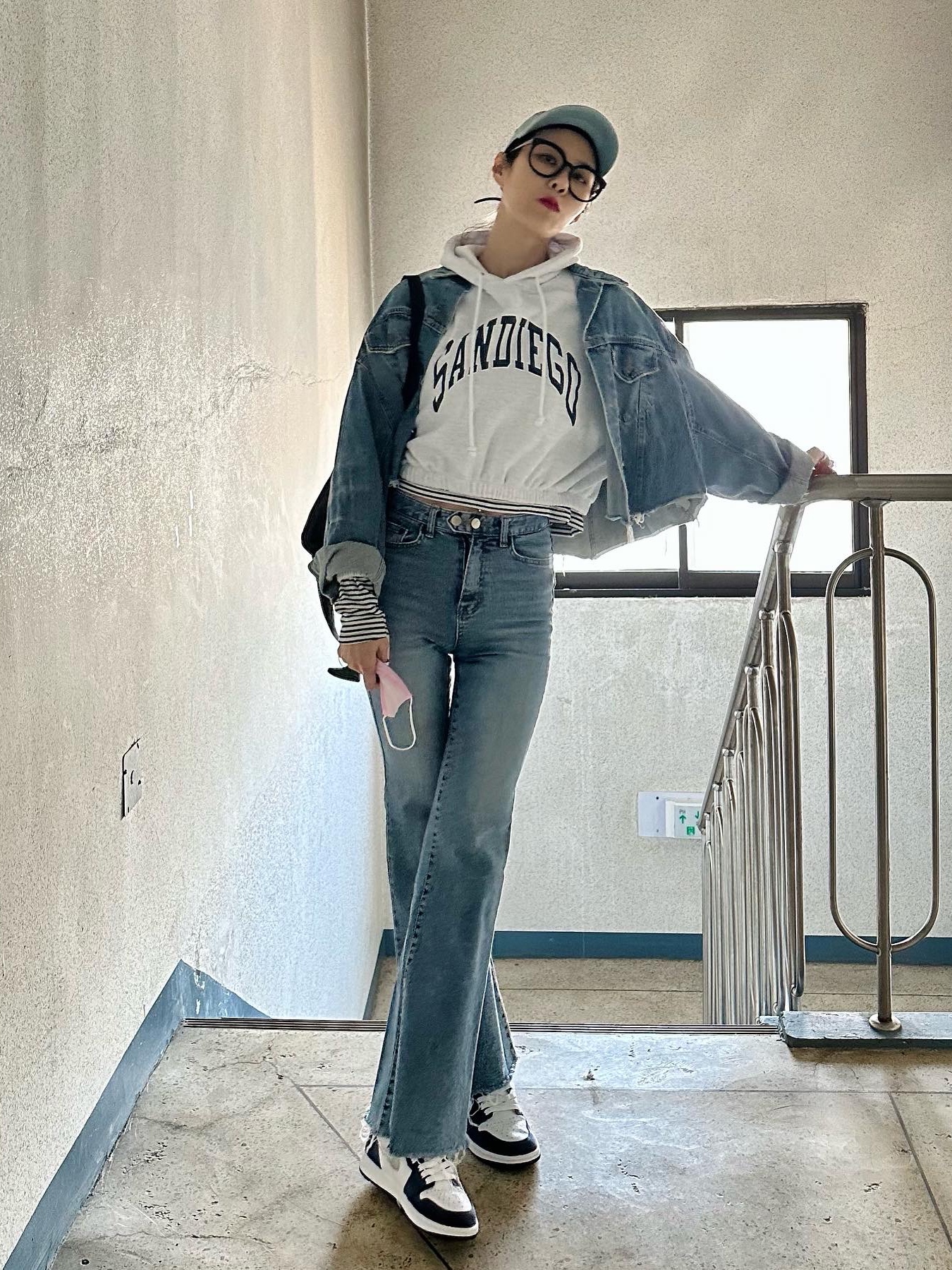 Jordan 1 Retro High OG CO.JP Midnight Navy, Supreme Washed Chino Twill Camp Cap Denim - 21FW 착용 스타일 - 3