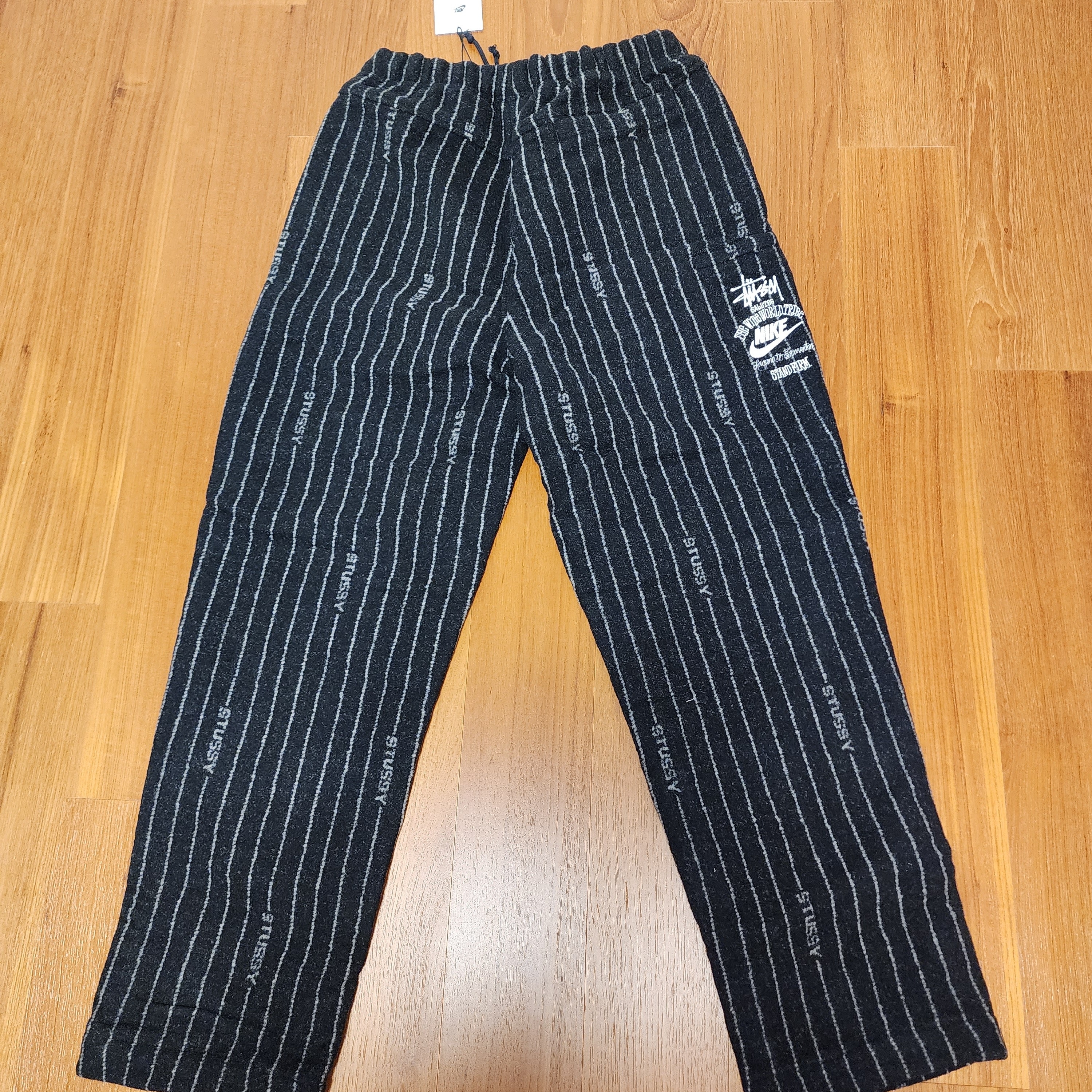 Nike x Stussy NRG Striped Wool Pants Black (DR4021-010) 착용 스타일 - 2