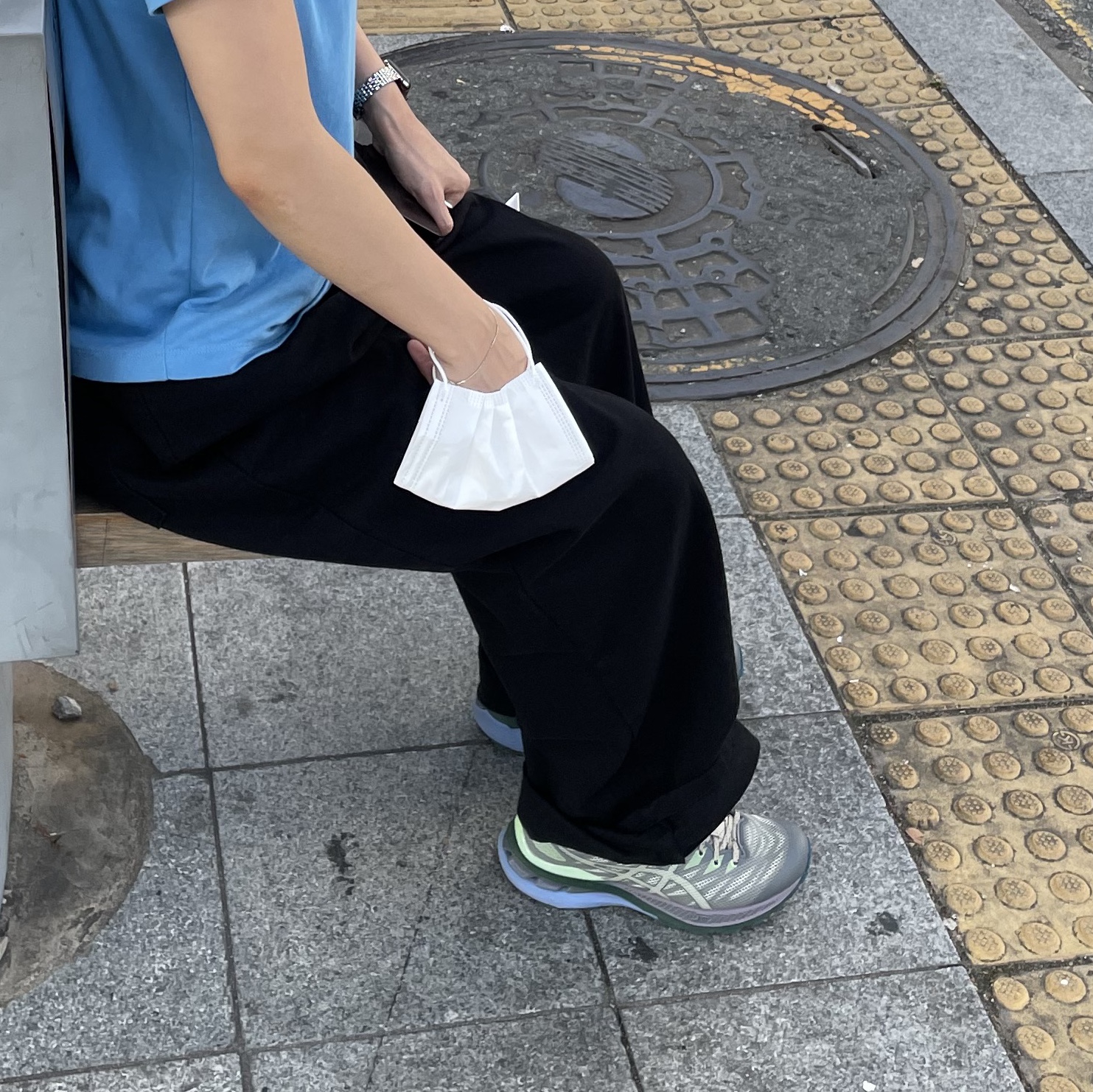 (W) Asics FN3-S Gel-Kayano 28 Gargoyle Fog 착용 스타일