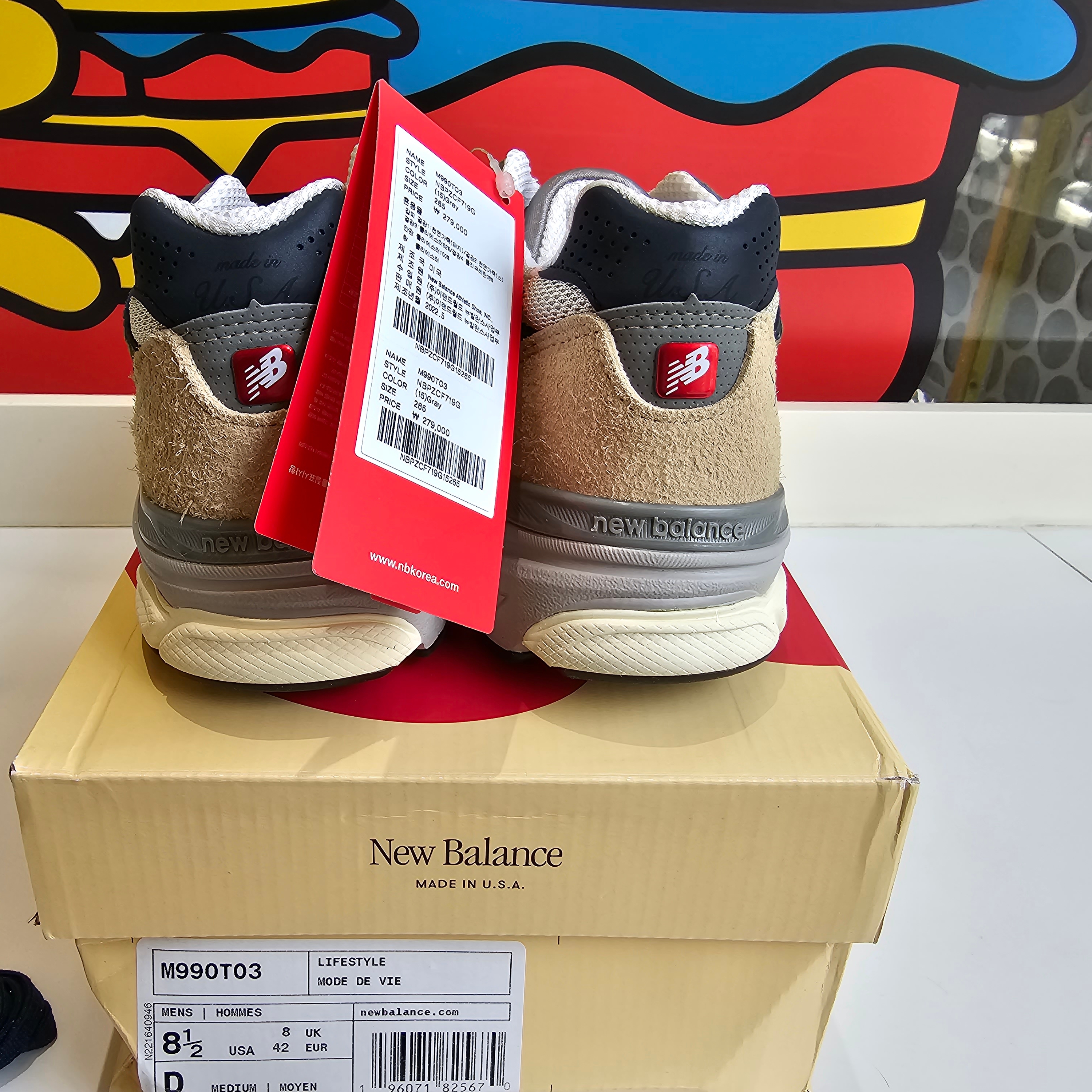 New Balance 990v3 Made in USA Olive 착용 스타일 - 3