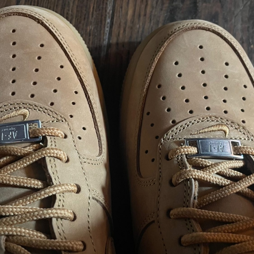 Nike x Supreme Air Force 1 Low Flax 착용 스타일