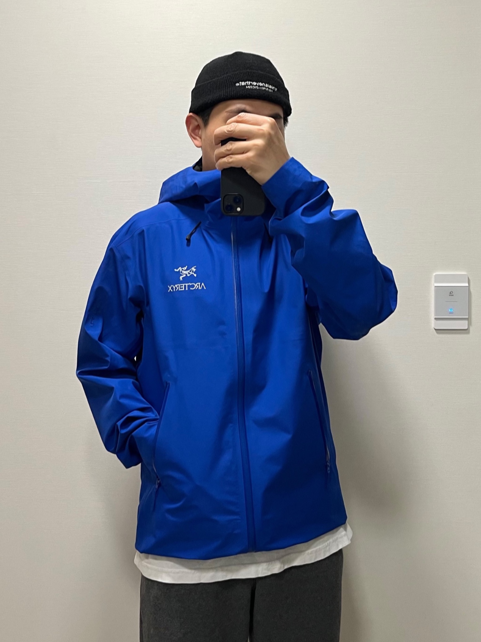 Arc'teryx Beta LT Jacket Vitality 착용 스타일