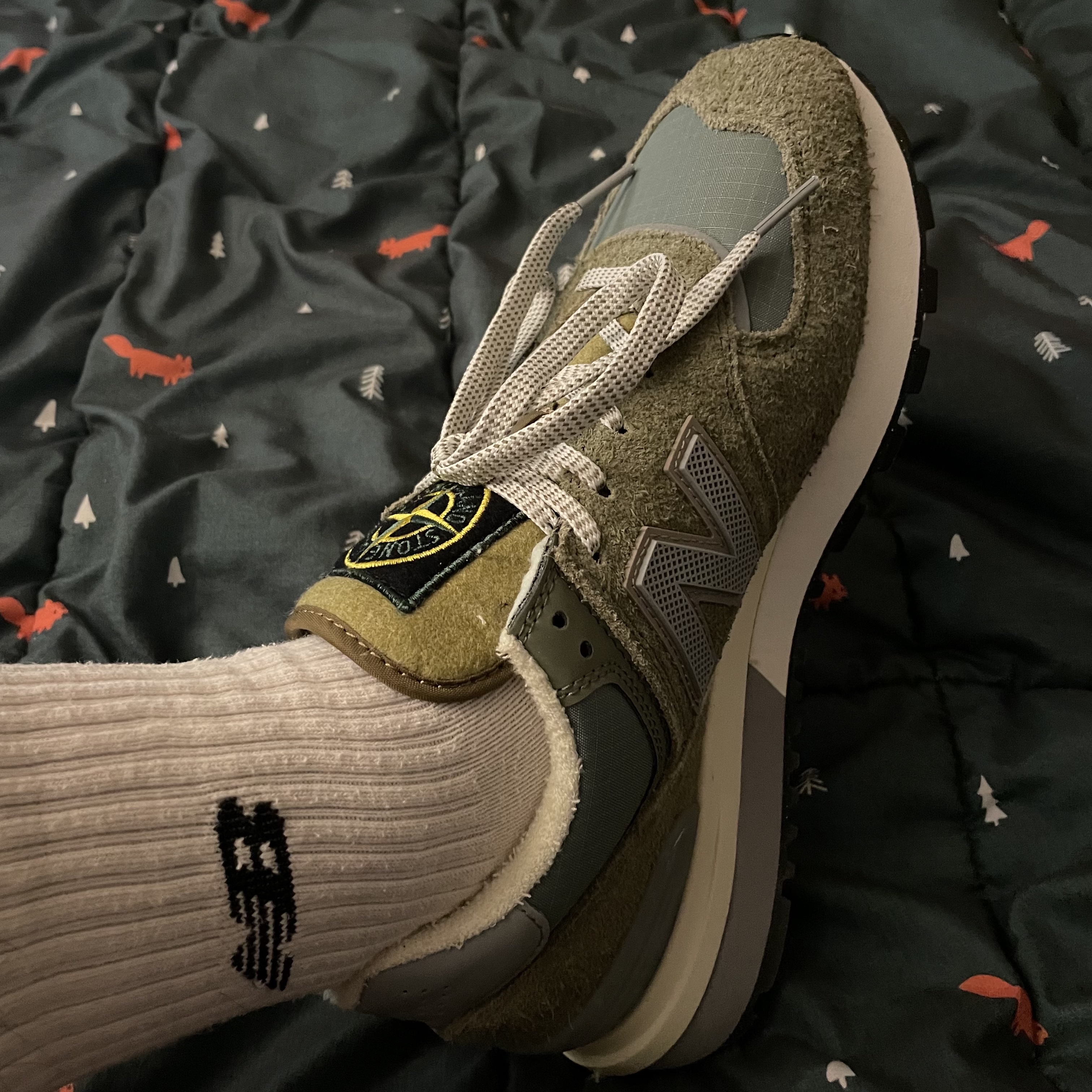 New Balance x Stone Island 574 Legacy Green 착용 스타일