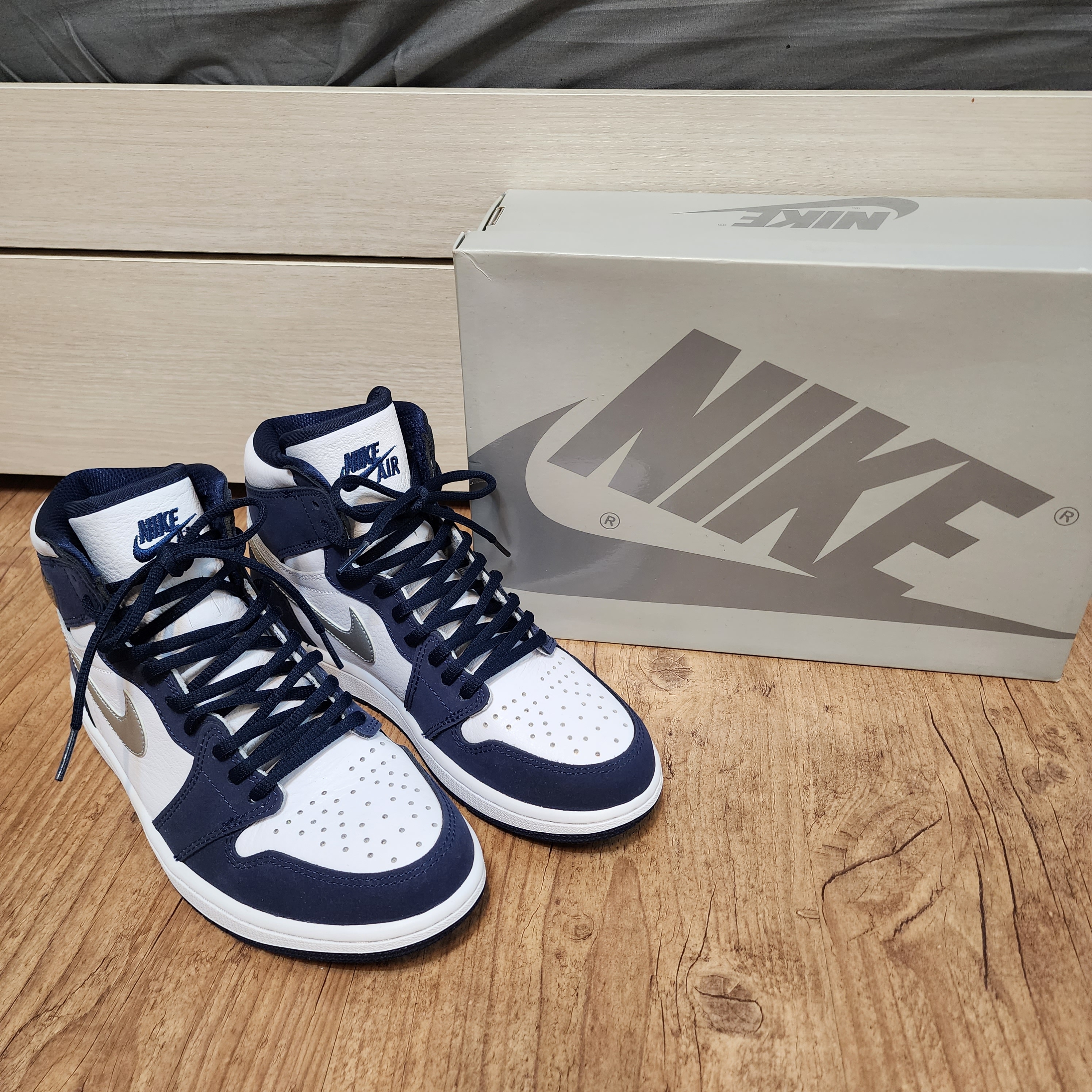 Jordan 1 Retro High OG CO.JP Midnight Navy 착용 스타일 - 1