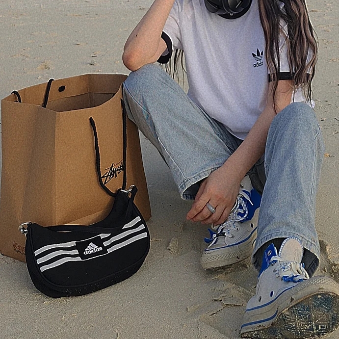 Converse x Ader Error Chuck 70 High White 착용 스타일 - 3