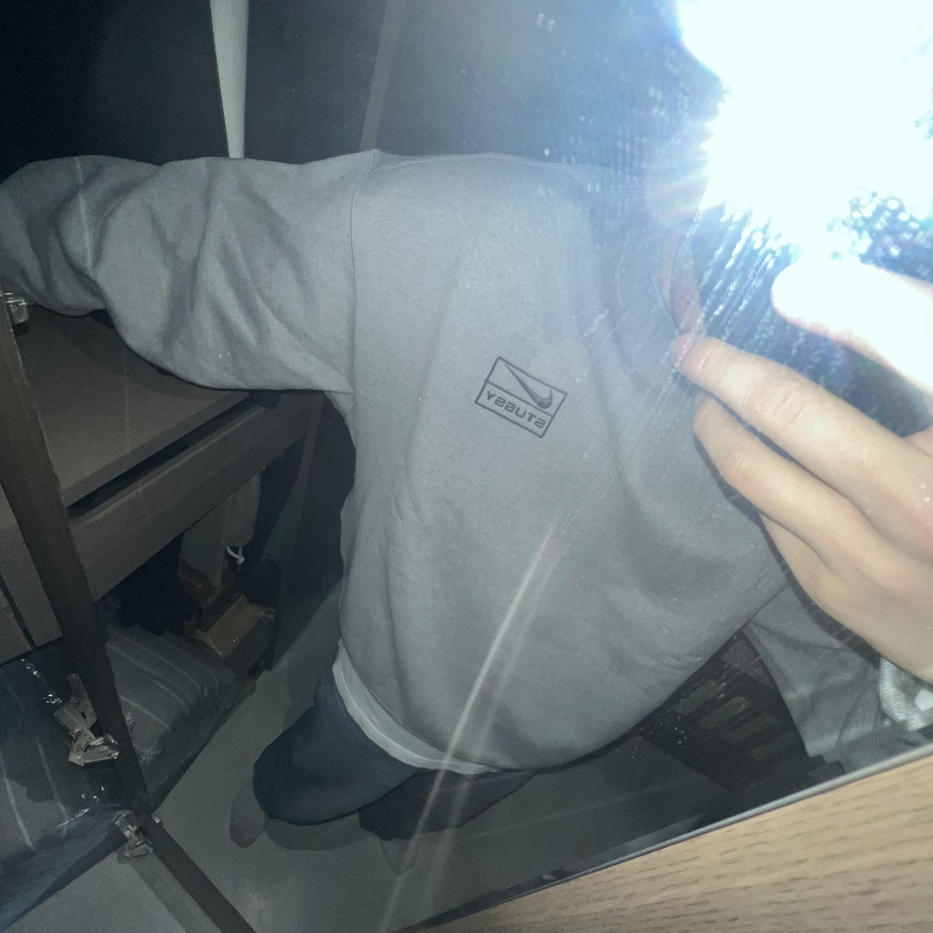 Nike x Stussy NRG Fleece Crewneck Dark Grey Heather (DO9337-063) 착용 스타일 - 1