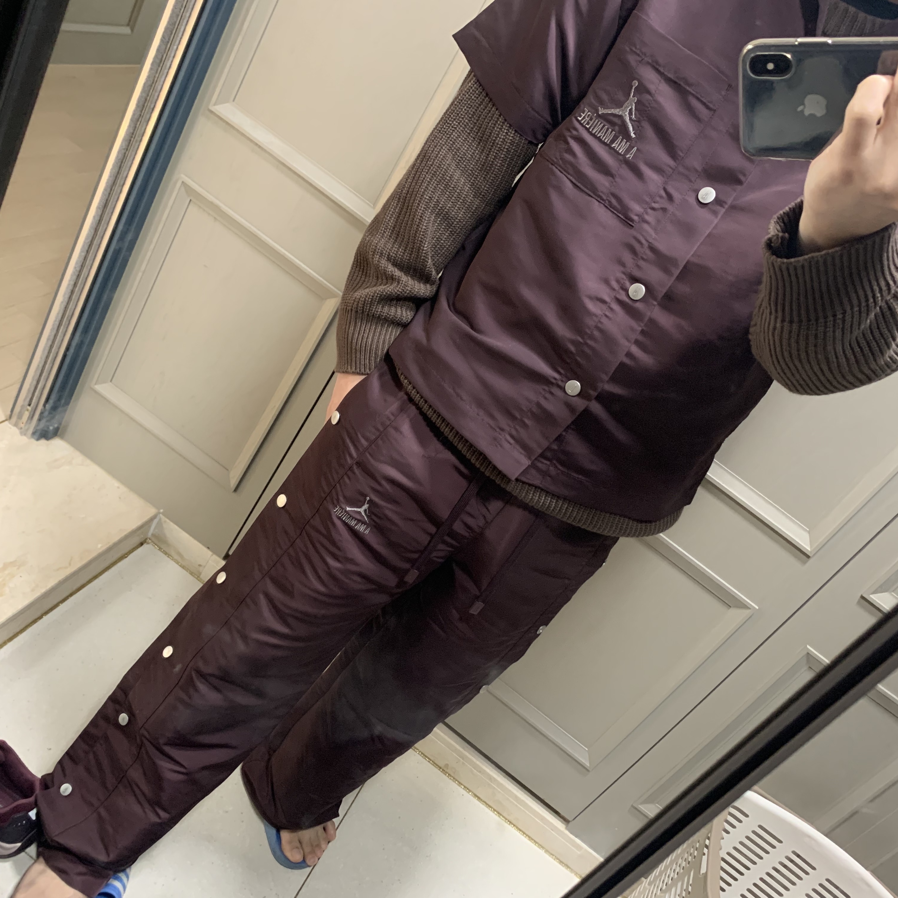 Jordan x A Ma Maniere Warm-Up Shirts Mahogany - Asia 착용 스타일 - 3