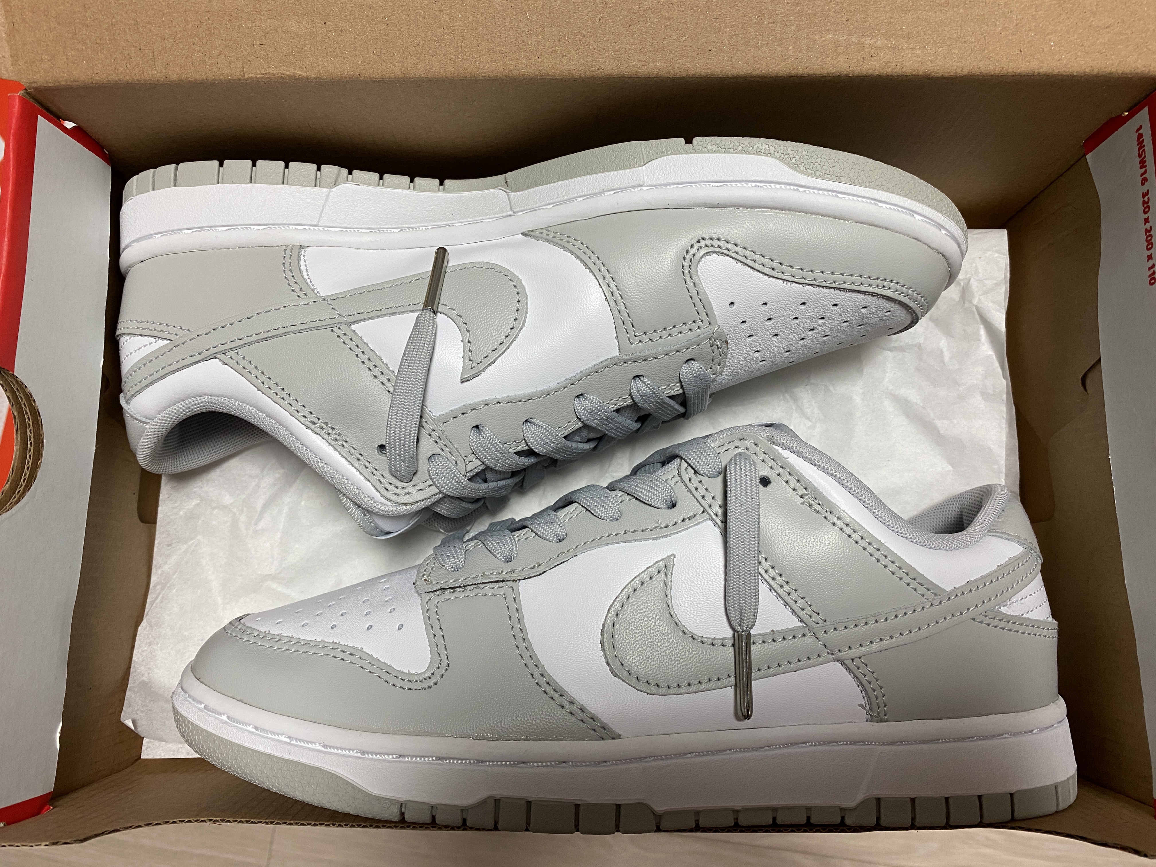 Nike Dunk Low Retro Grey Fog 착용 스타일