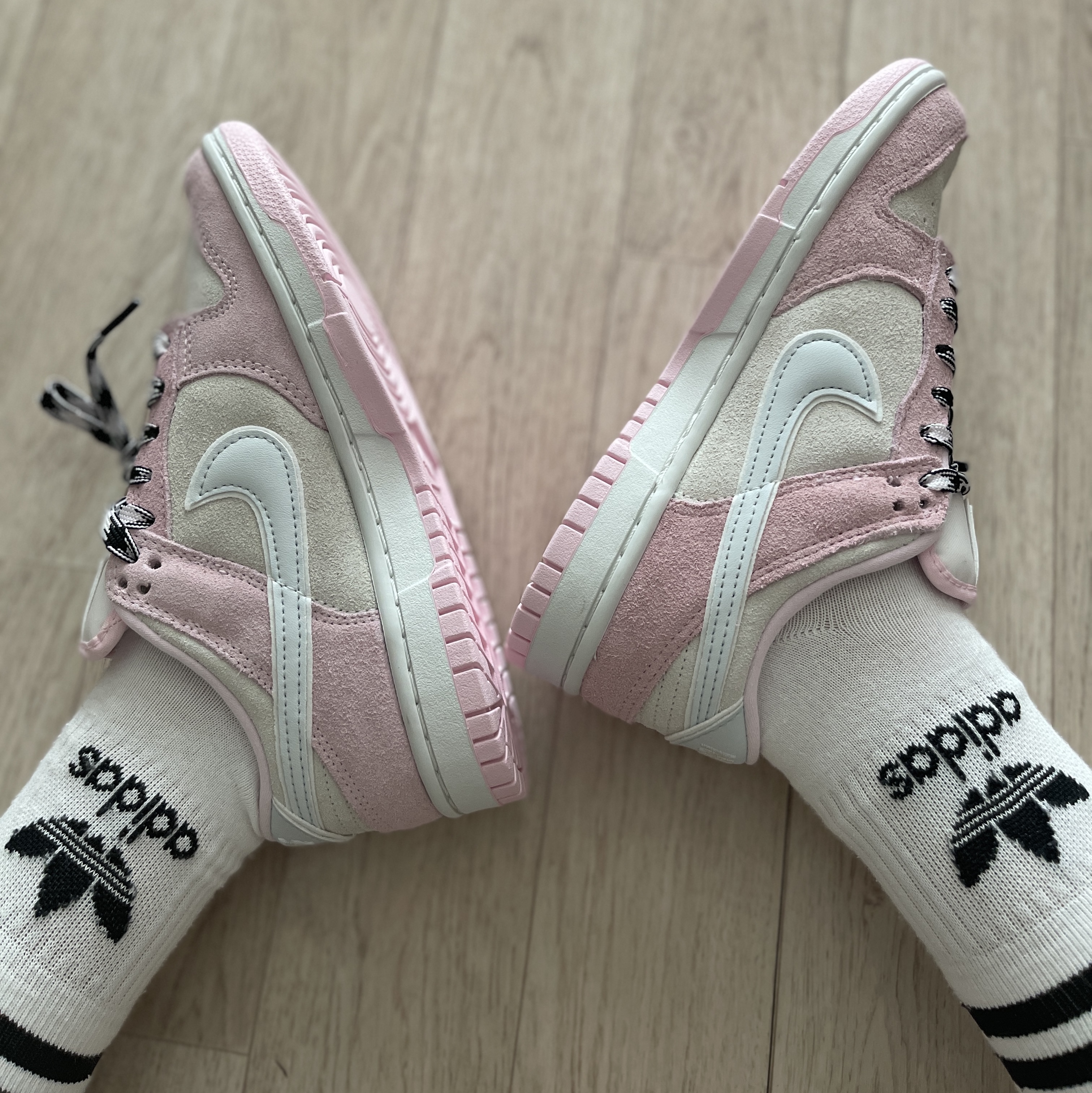 (W) Nike Dunk Low LX Pink Foam 착용 스타일