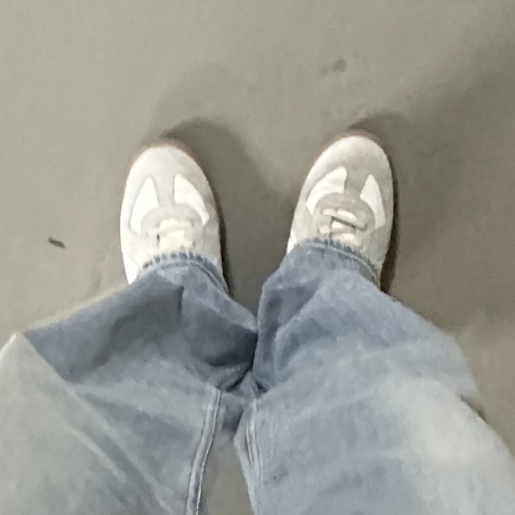 Maison Margiela Calfskin Replica Sneakers 착용 스타일