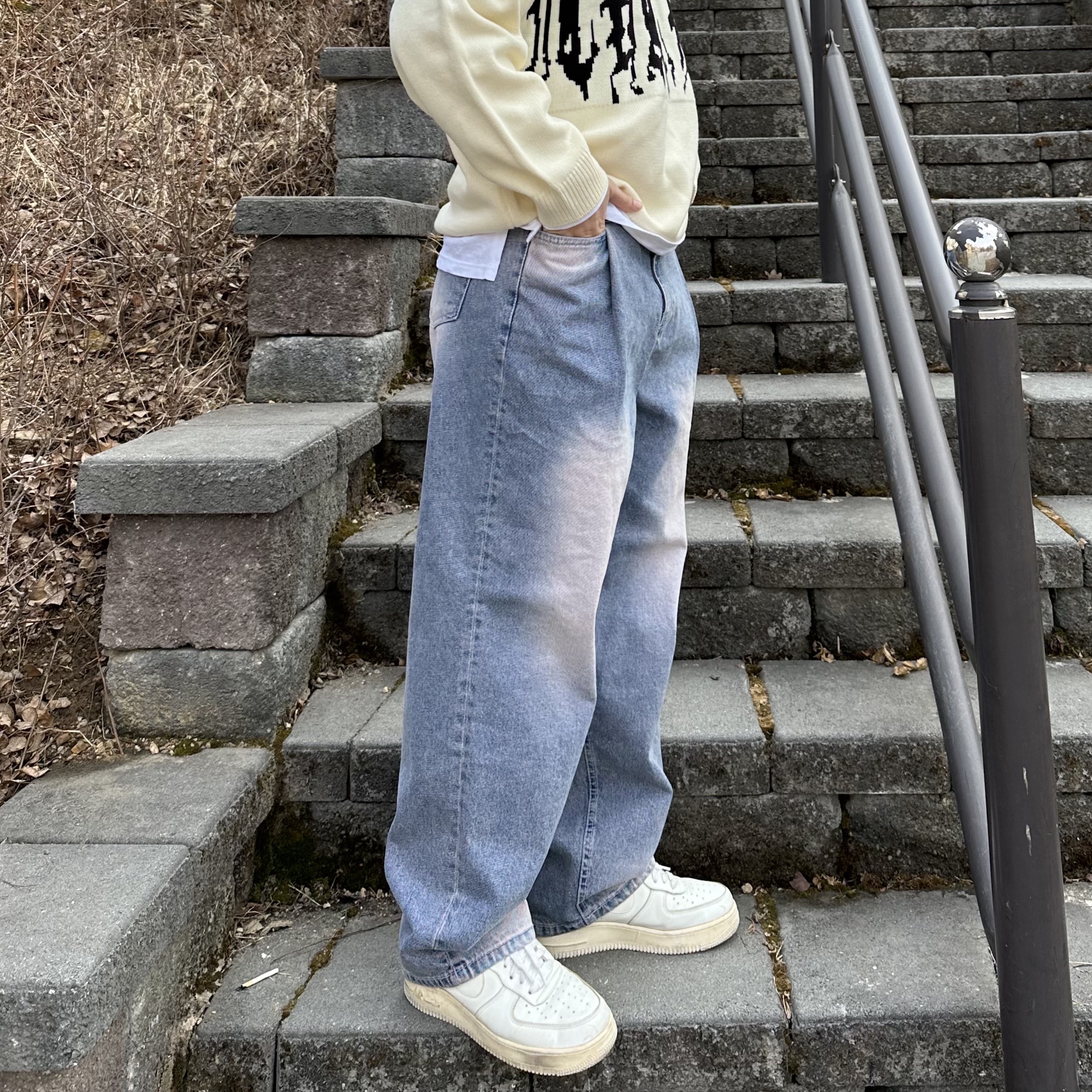 Nike Air Force 1 '07 LV8 Timeless Classic 착용 스타일 - 4