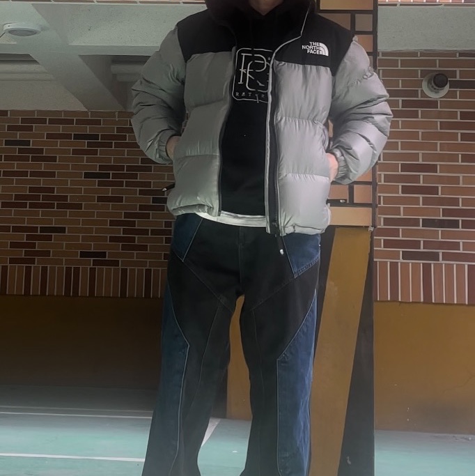 Nike x Supreme Shox Ride 2 SP Black, The North Face White Label Novelty Nuptse Down Jacket Light Khaki 착용 스타일 - 2