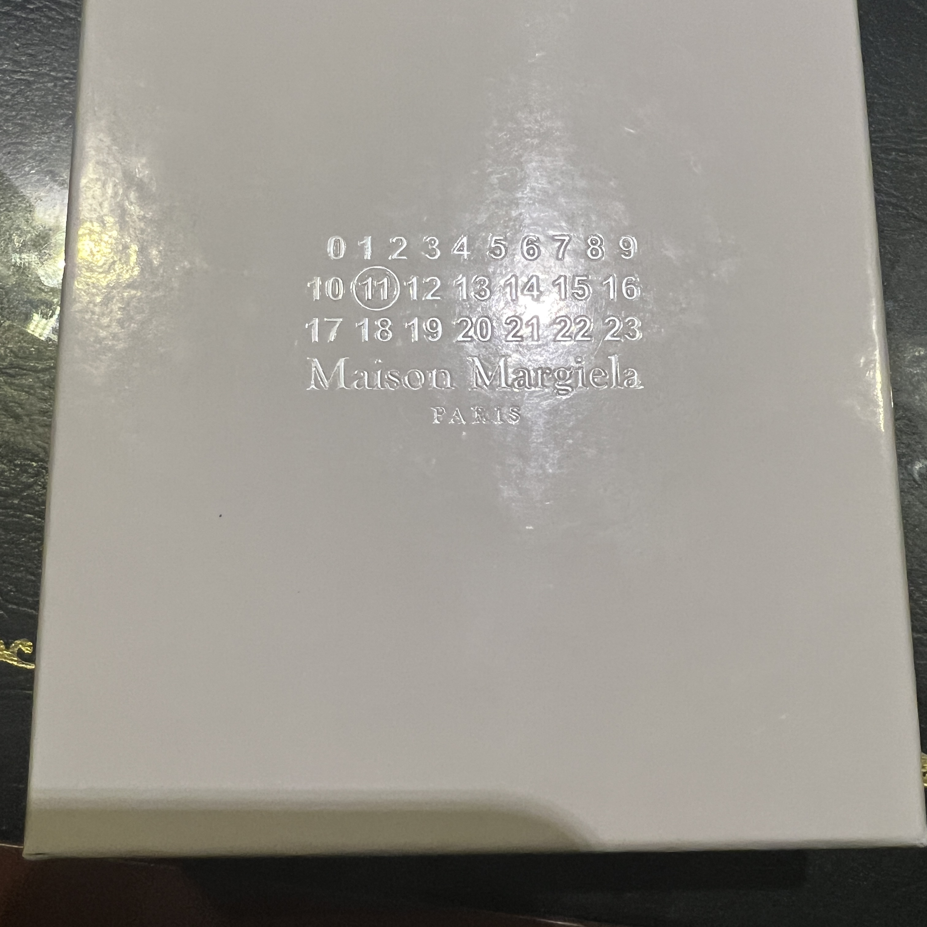 Maison Margiela Bovine Leather Card Holder Black 착용 스타일 - 1