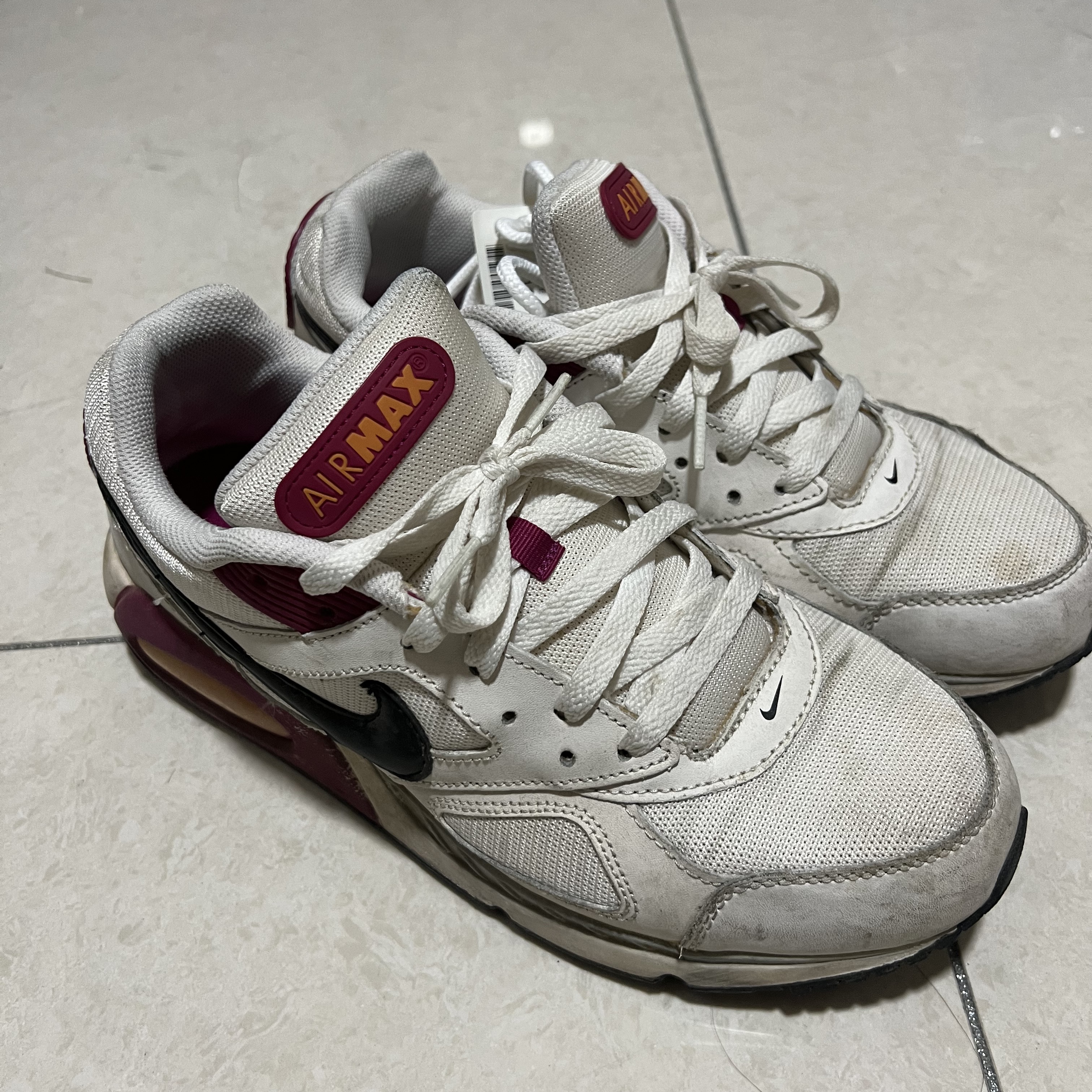 Nike Air Max Ivo White Black 착용 스타일 - 2