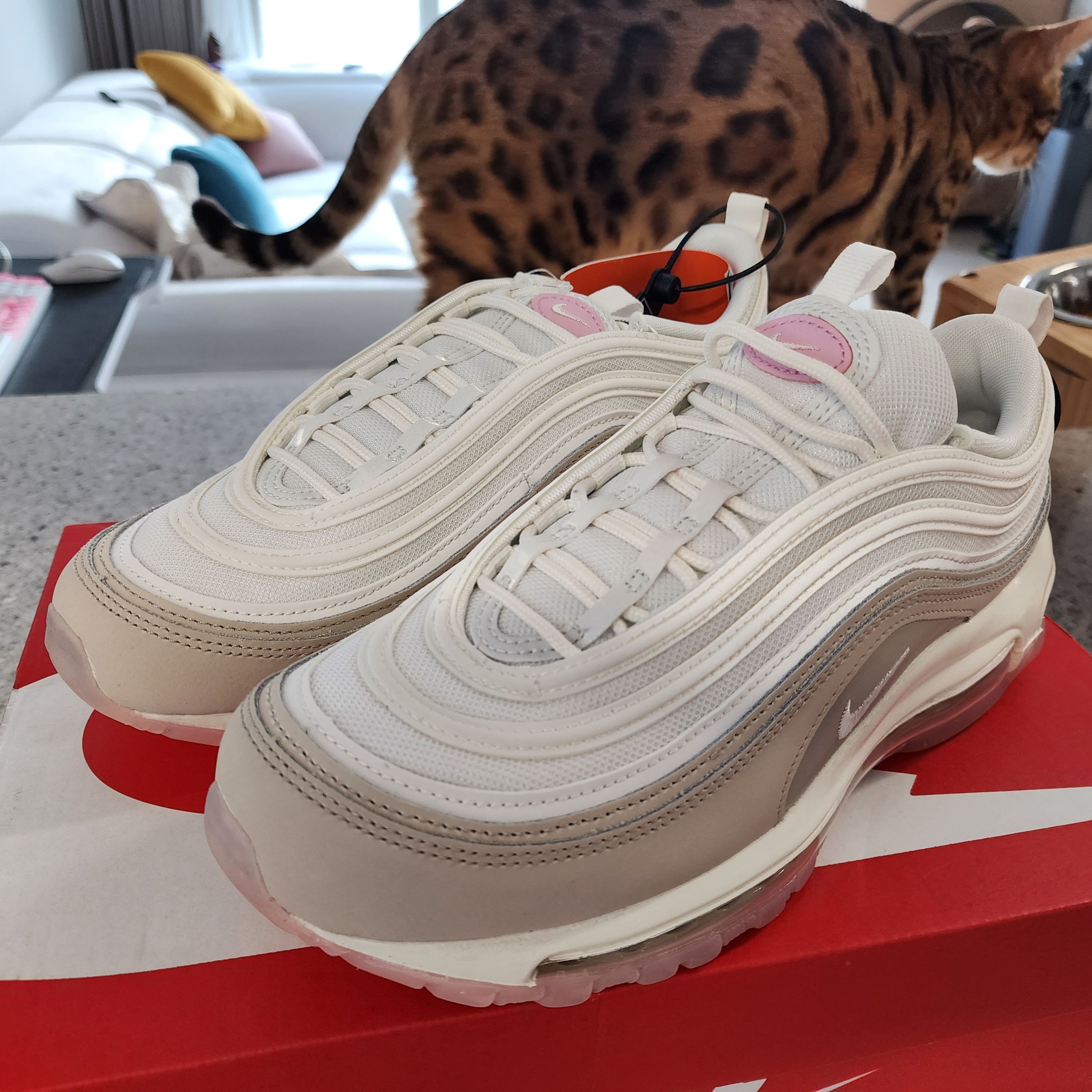 (W) Nike Air Max 97 Summit White Rose 착용 스타일