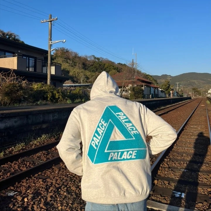 Palace Tri-Chenille Hood Light Grey Marl - 21FW 착용 스타일
