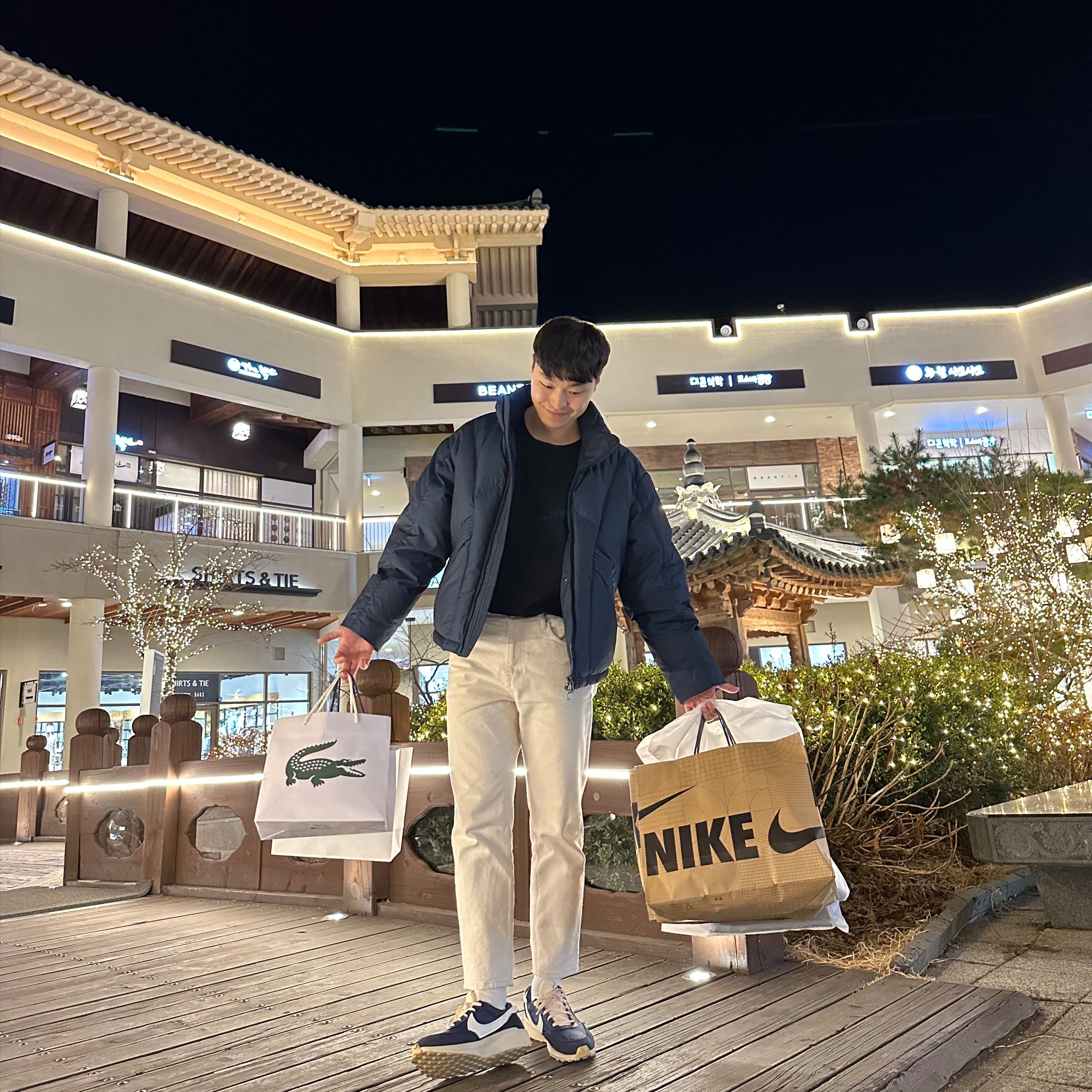 Nike Waffle Debut Midnight Navy Sail 착용 스타일 - 1